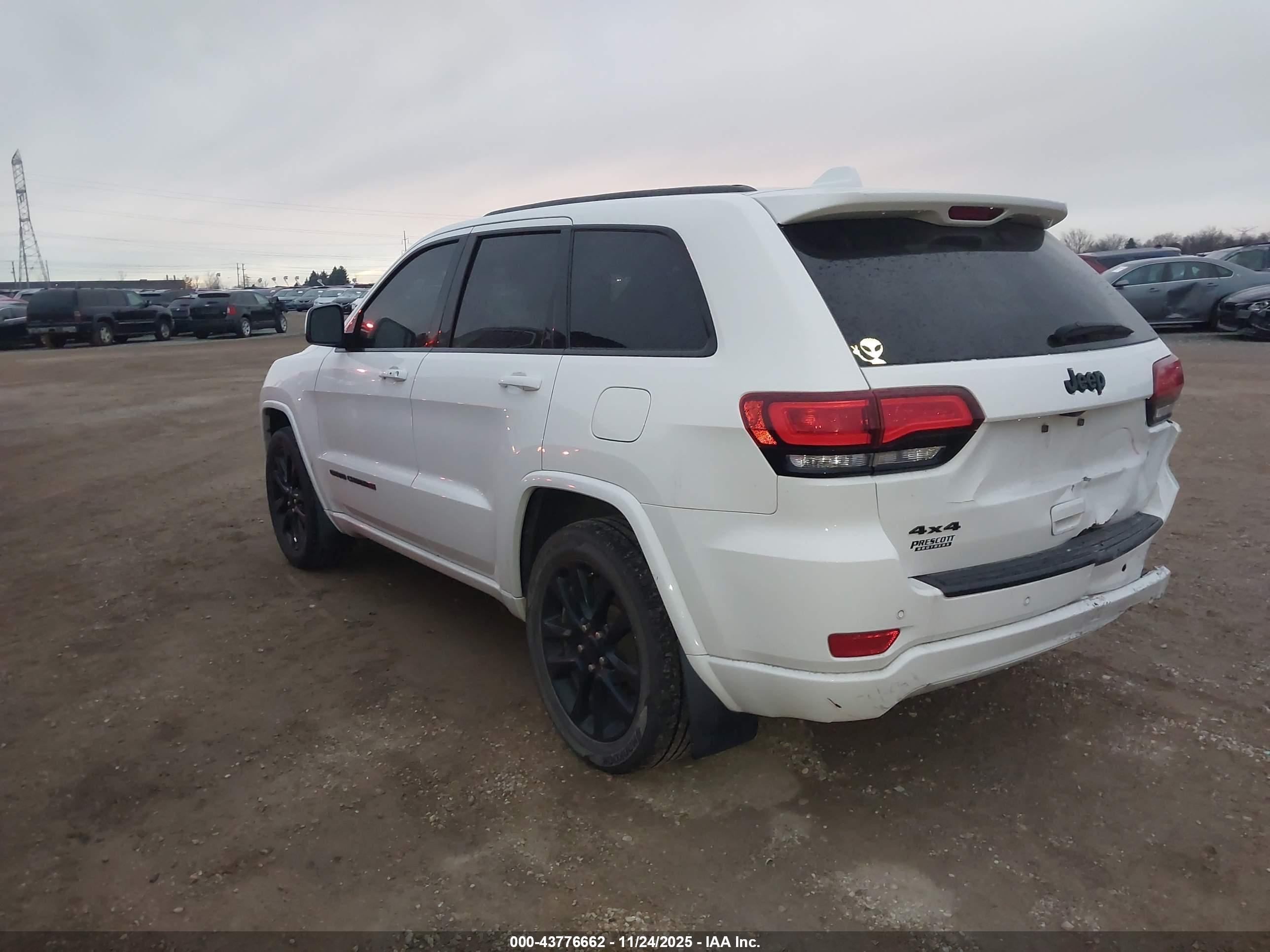 JEEP GRAND image 3