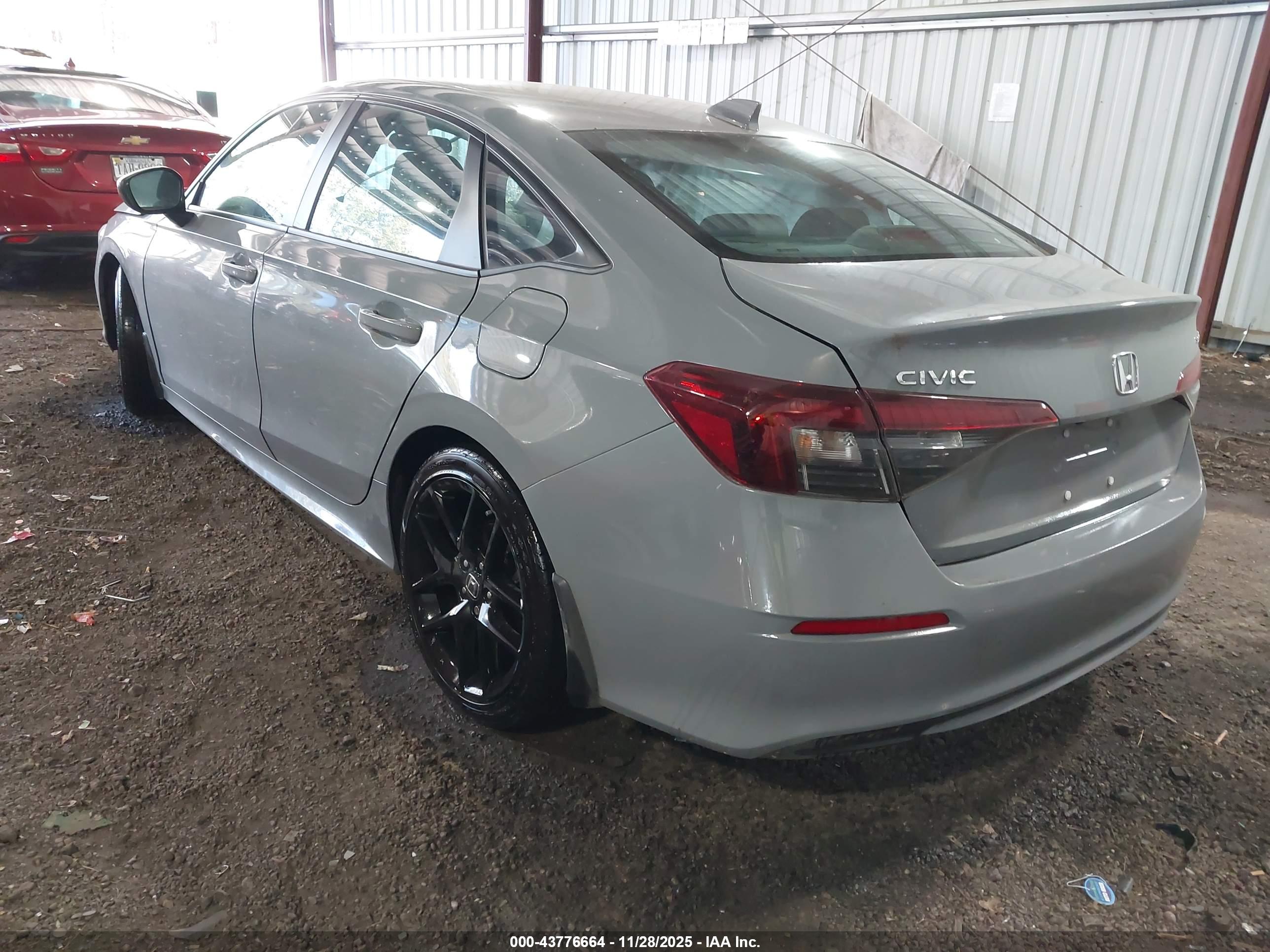 HONDA CIVIC image 3