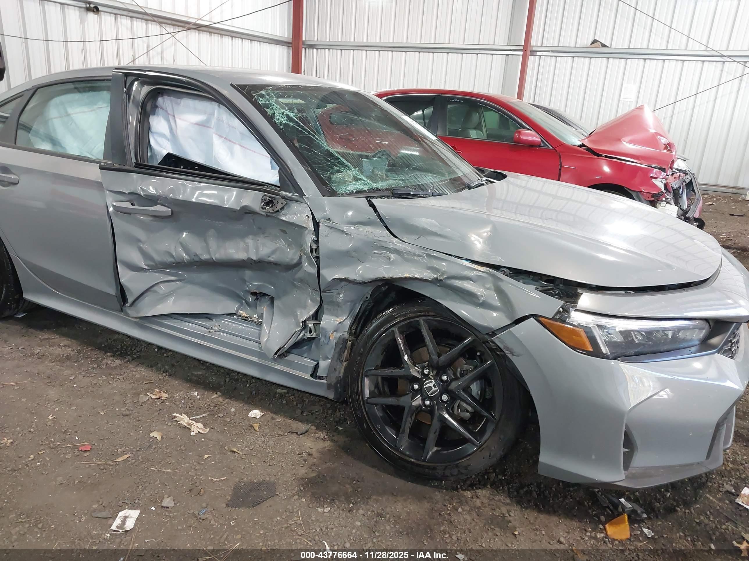 HONDA CIVIC image 6