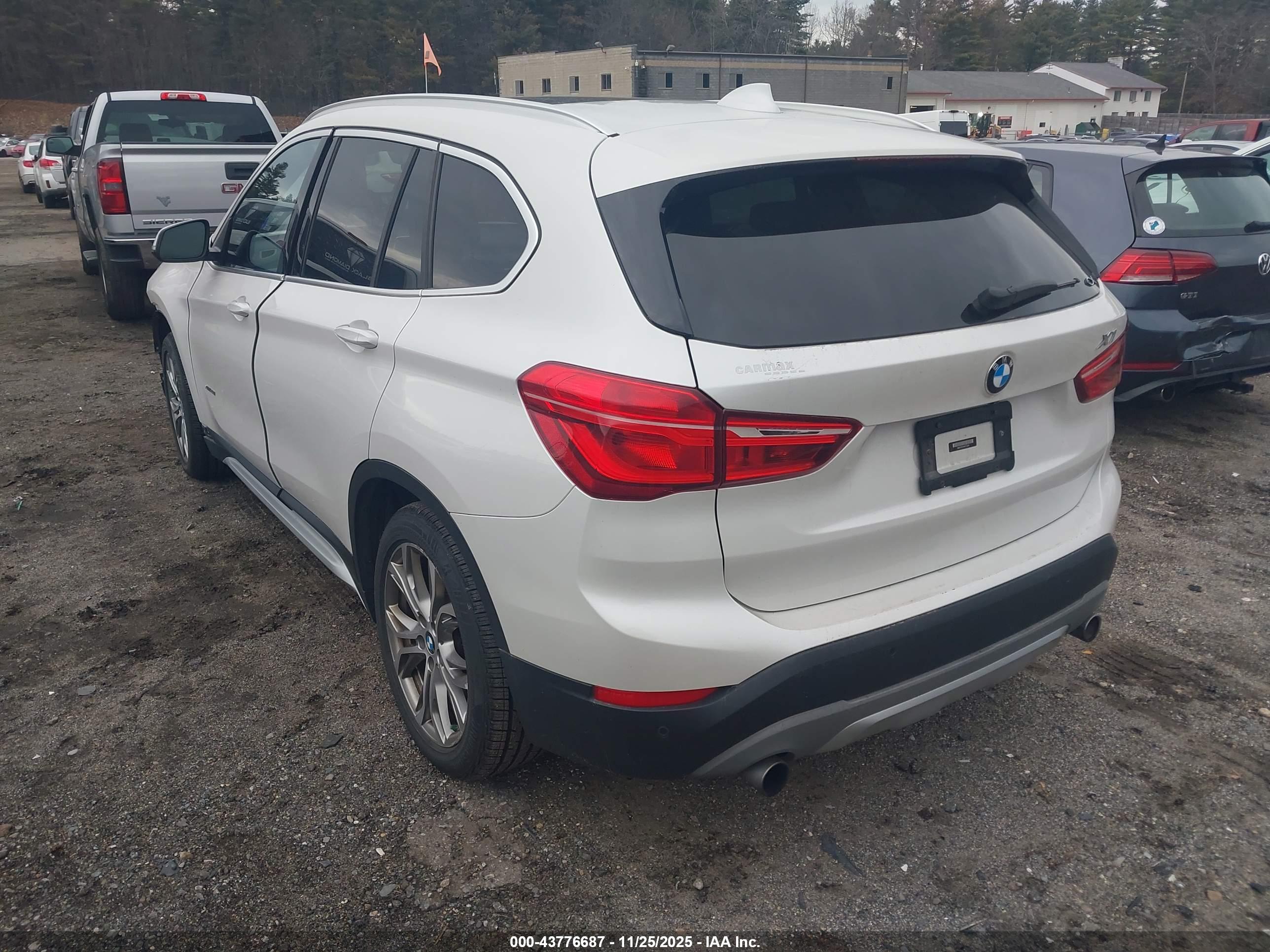 BMW X1 image 3