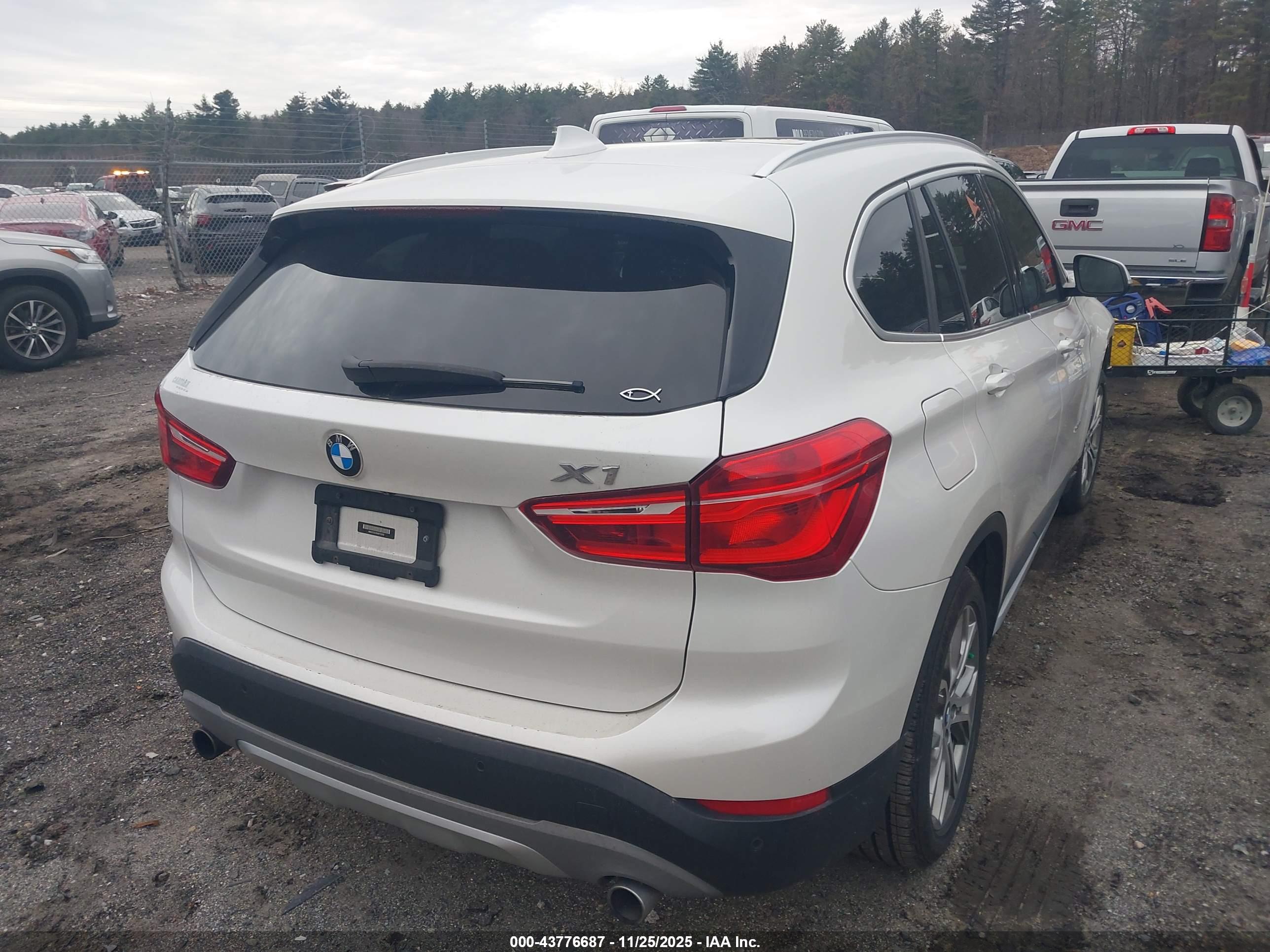 BMW X1 image 4