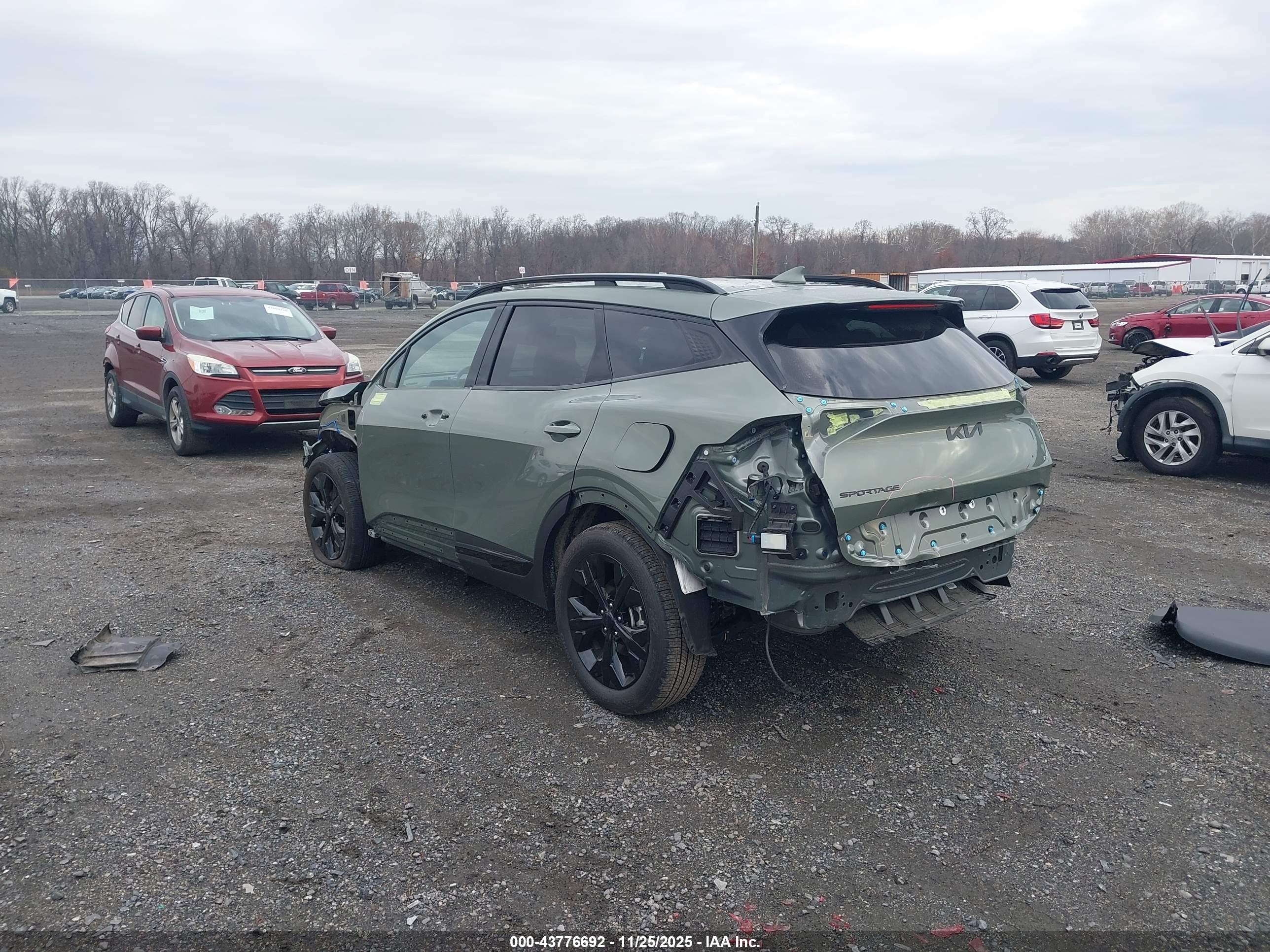 KIA SPORTAGE image 3