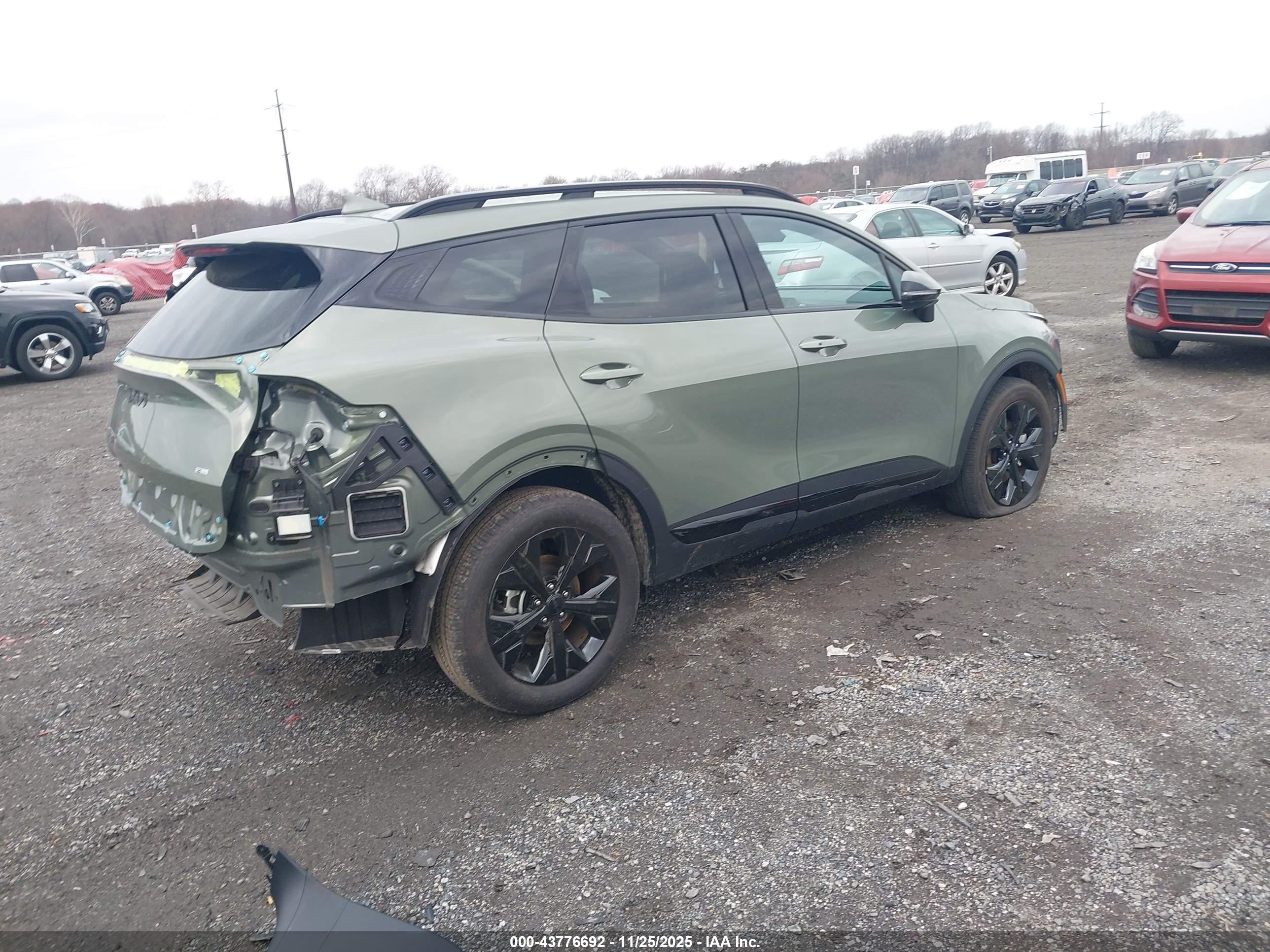 KIA SPORTAGE image 4
