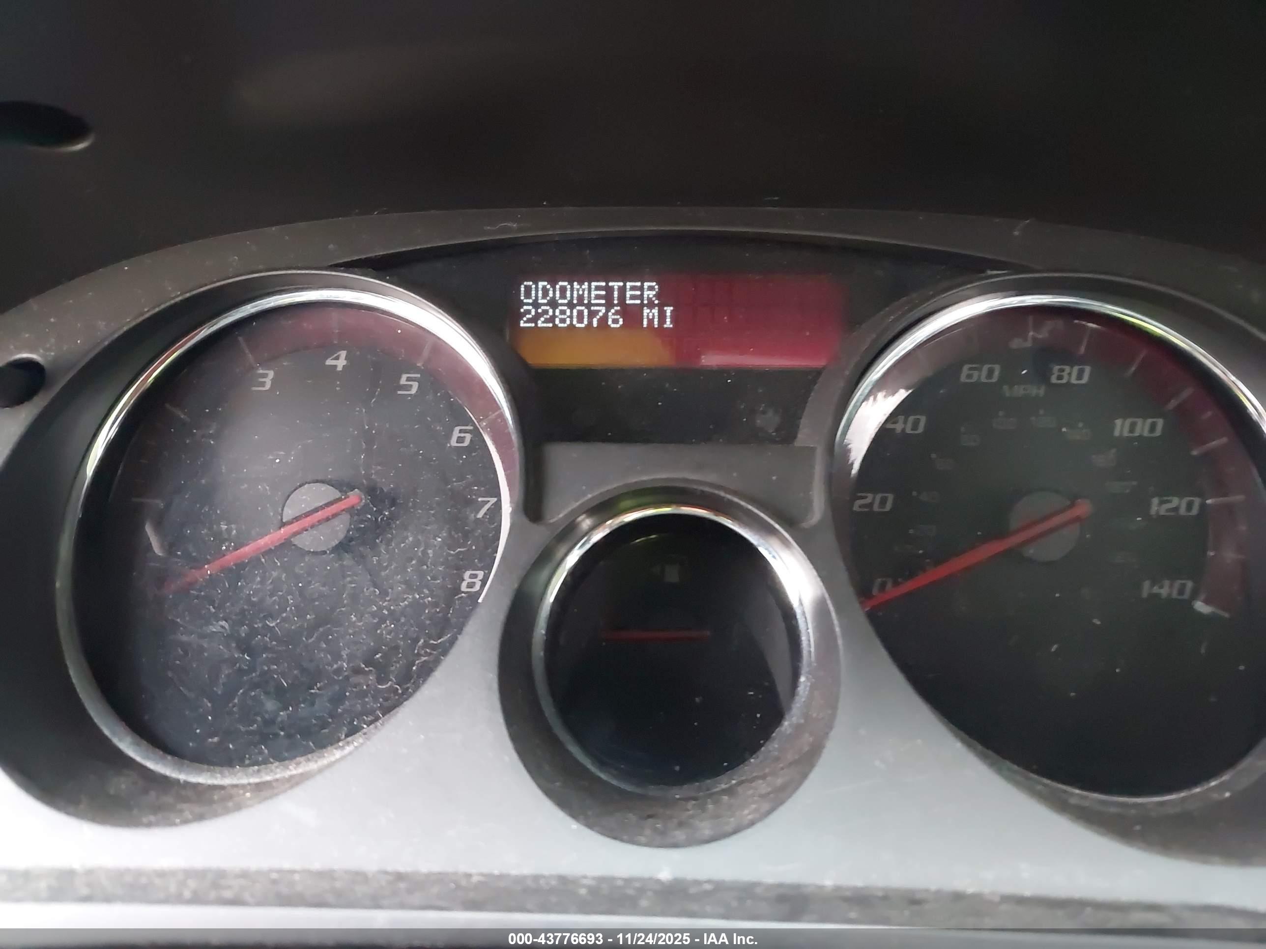 GMC ACADIA image 7