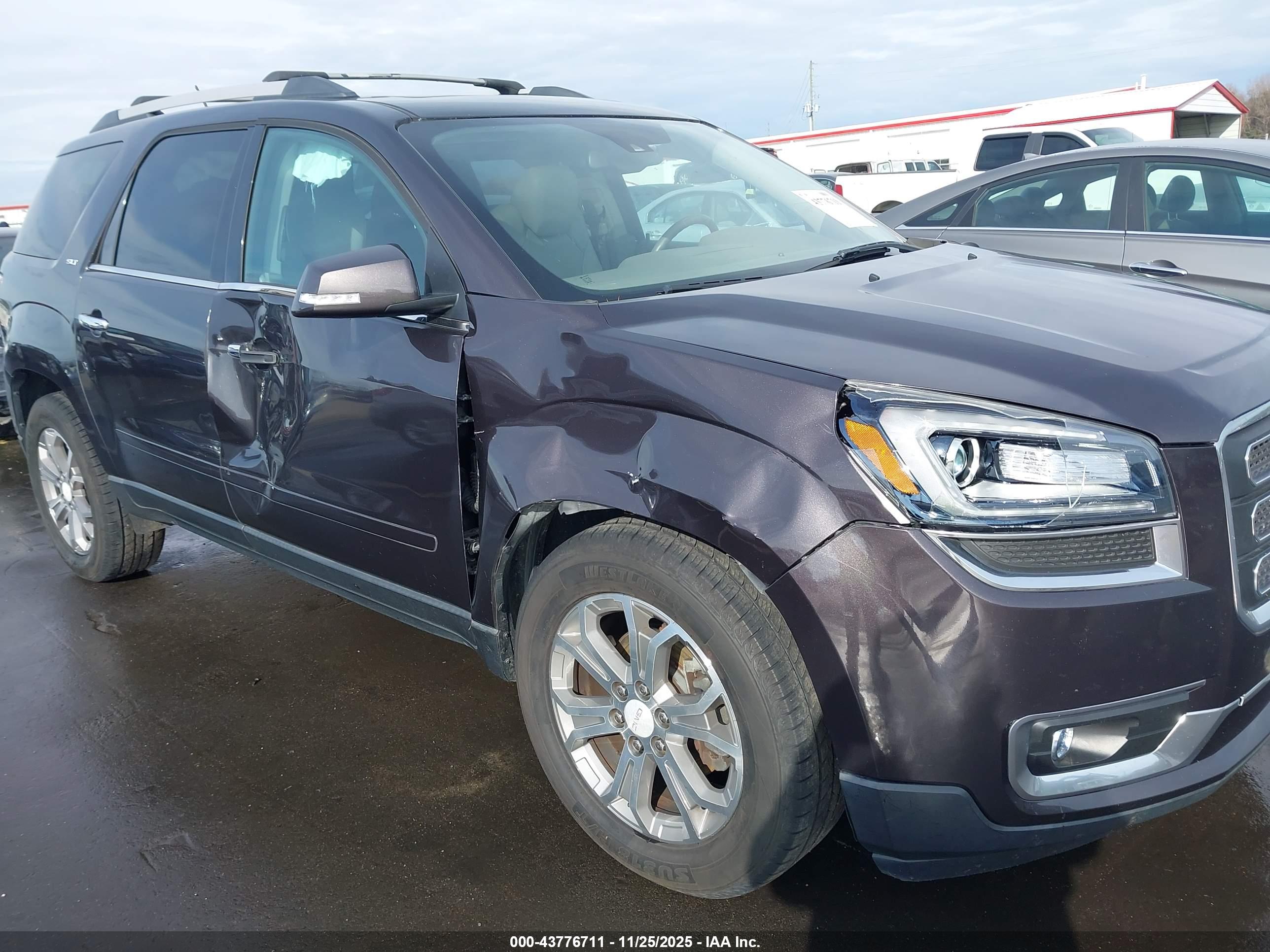 GMC ACADIA image 6