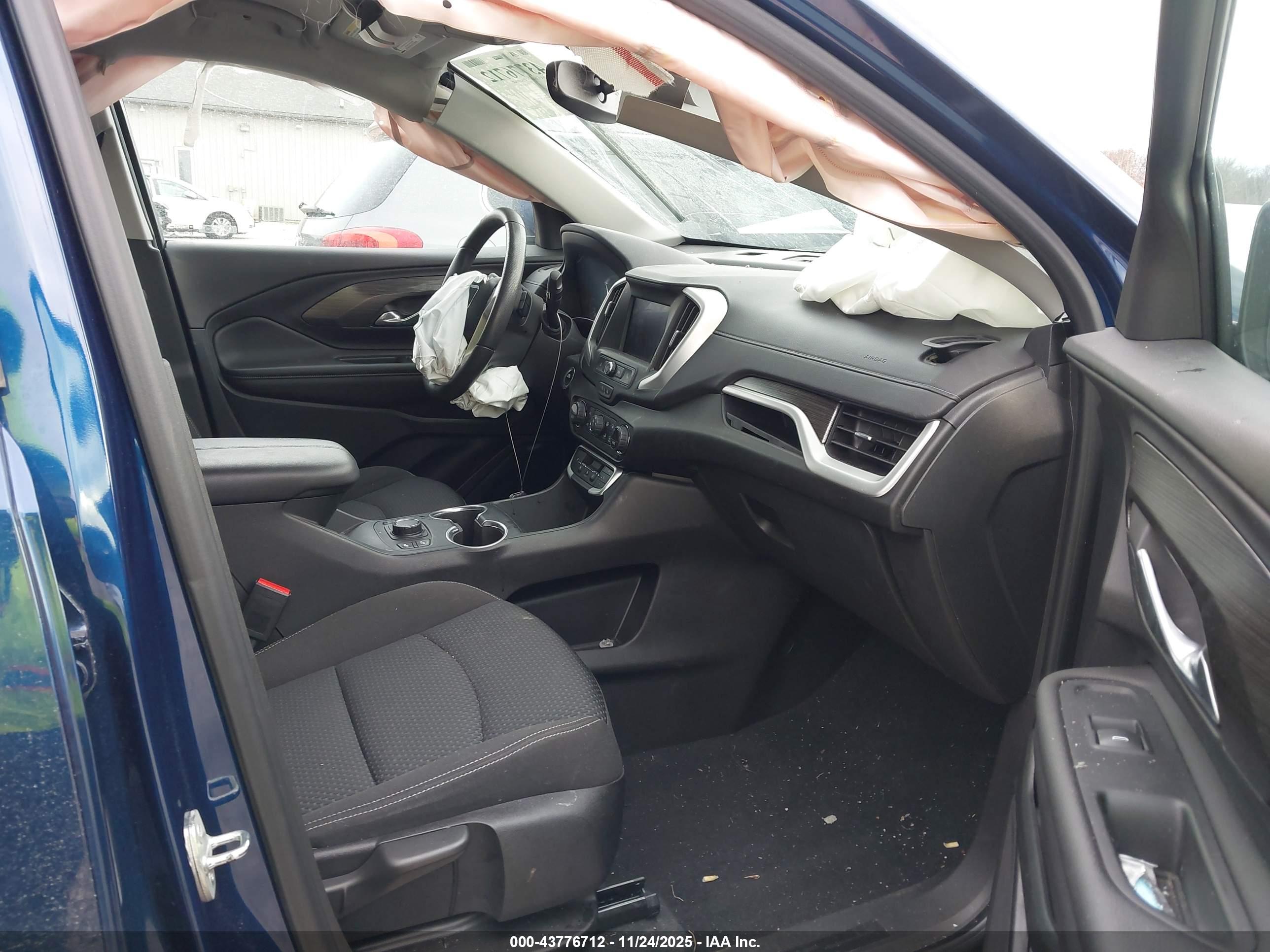 GMC TERRAIN image 5