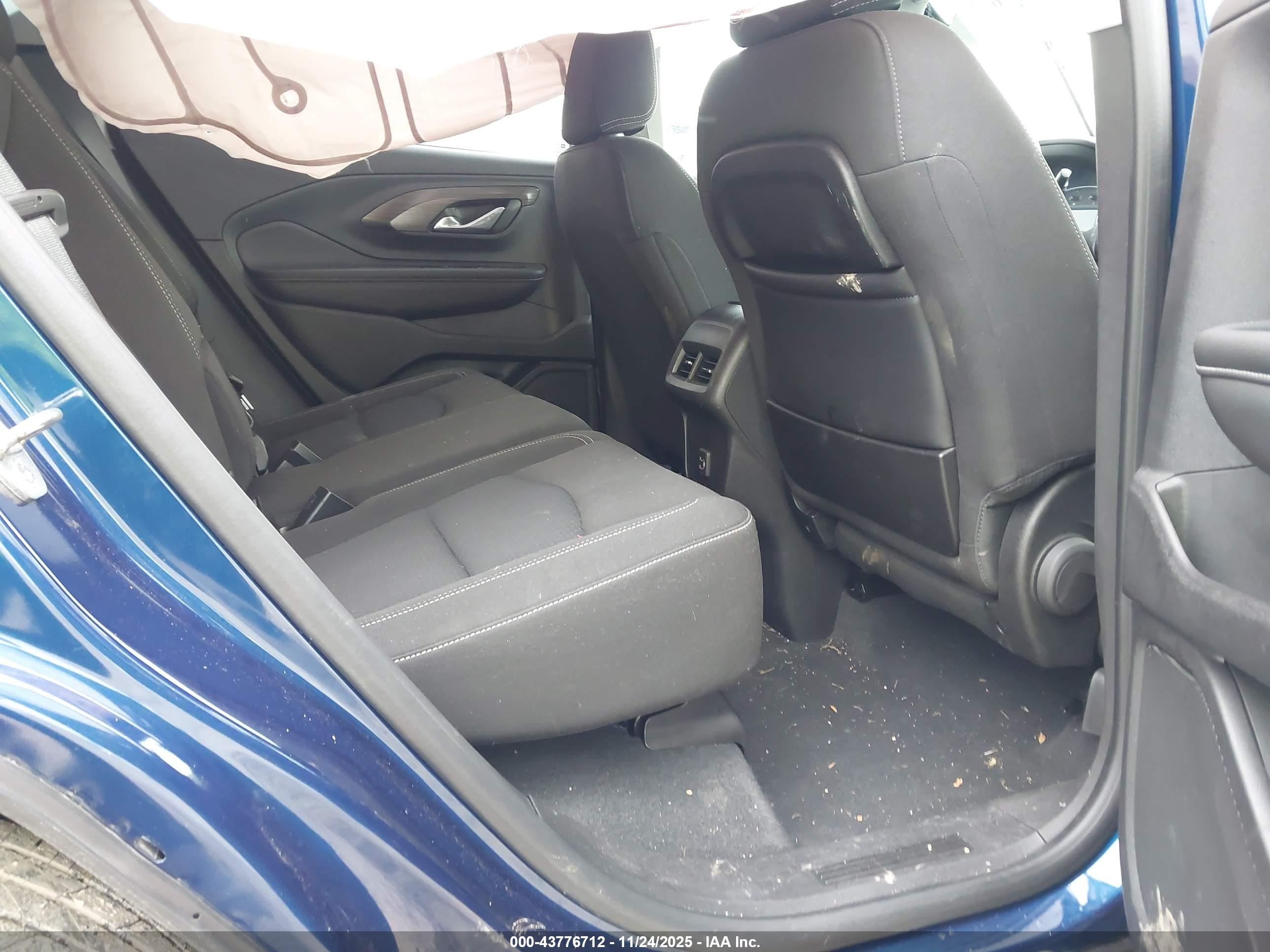 GMC TERRAIN image 8