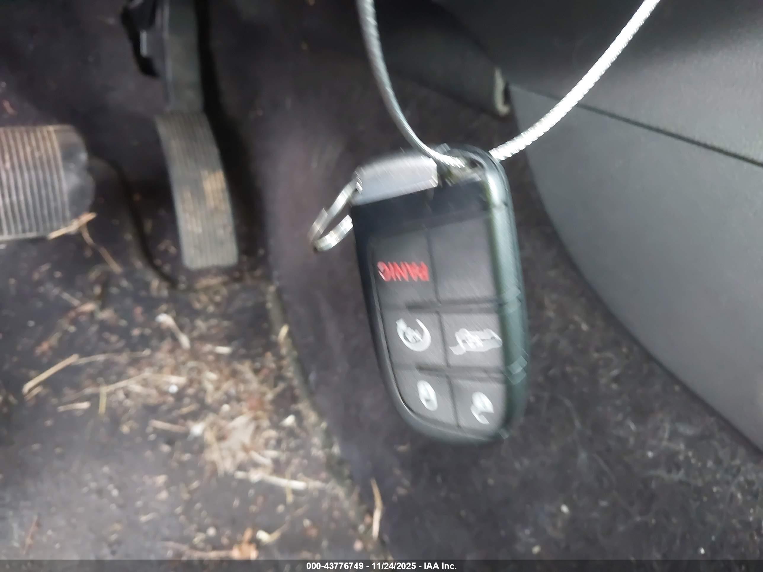 JEEP GRAND image 11