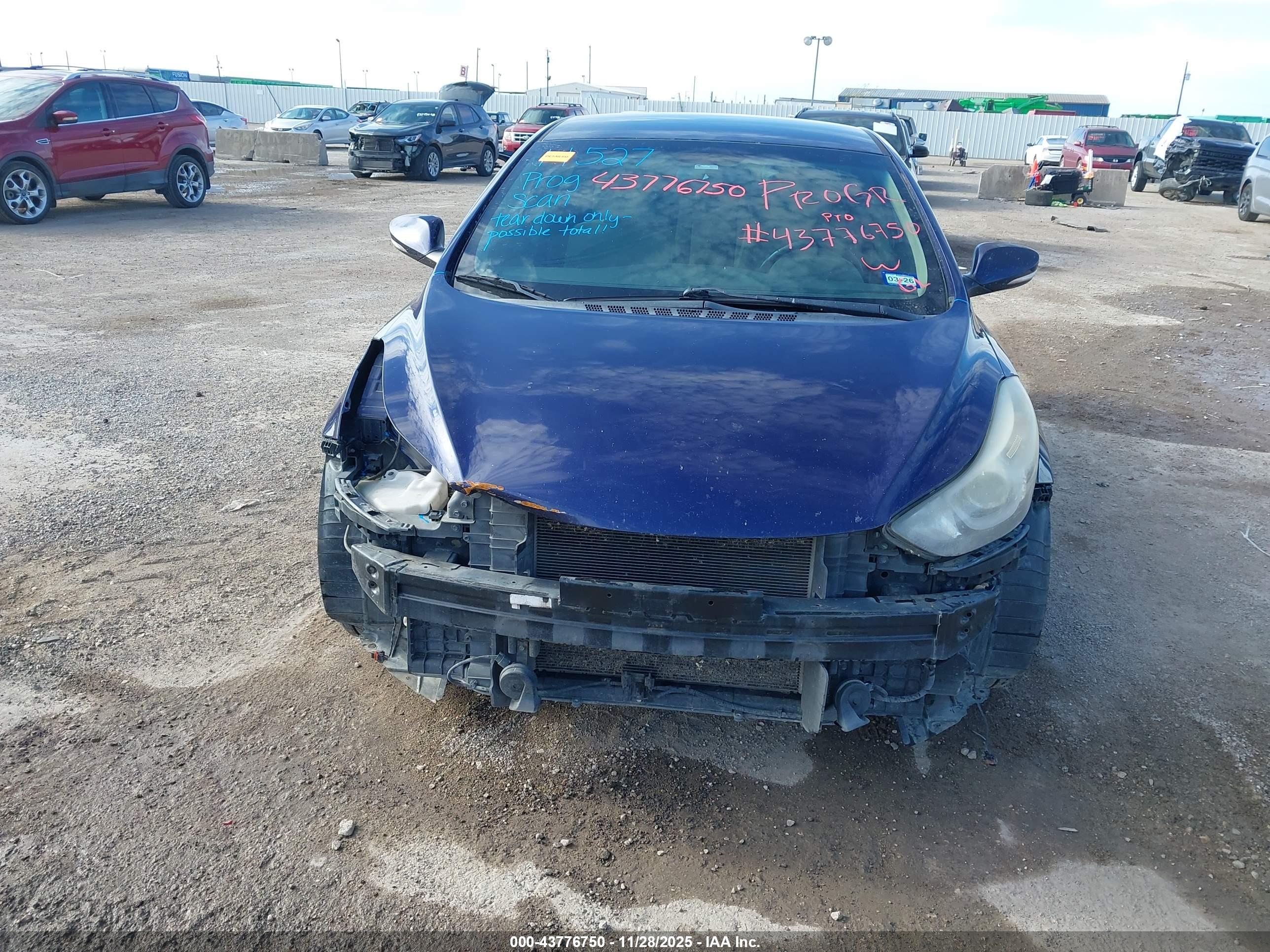 HYUNDAI ELANTRA image 6