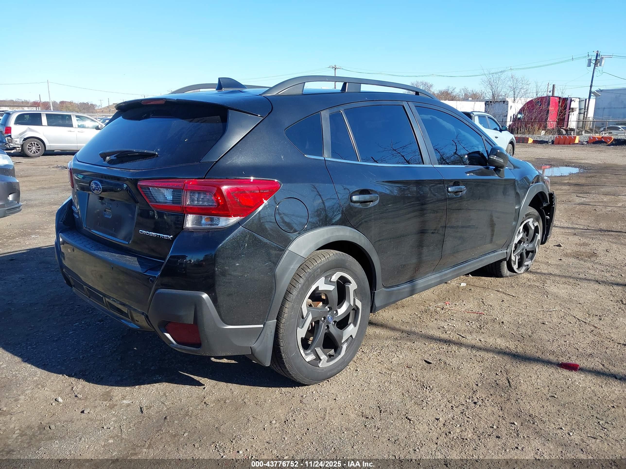 SUBARU CROSSTREK image 4