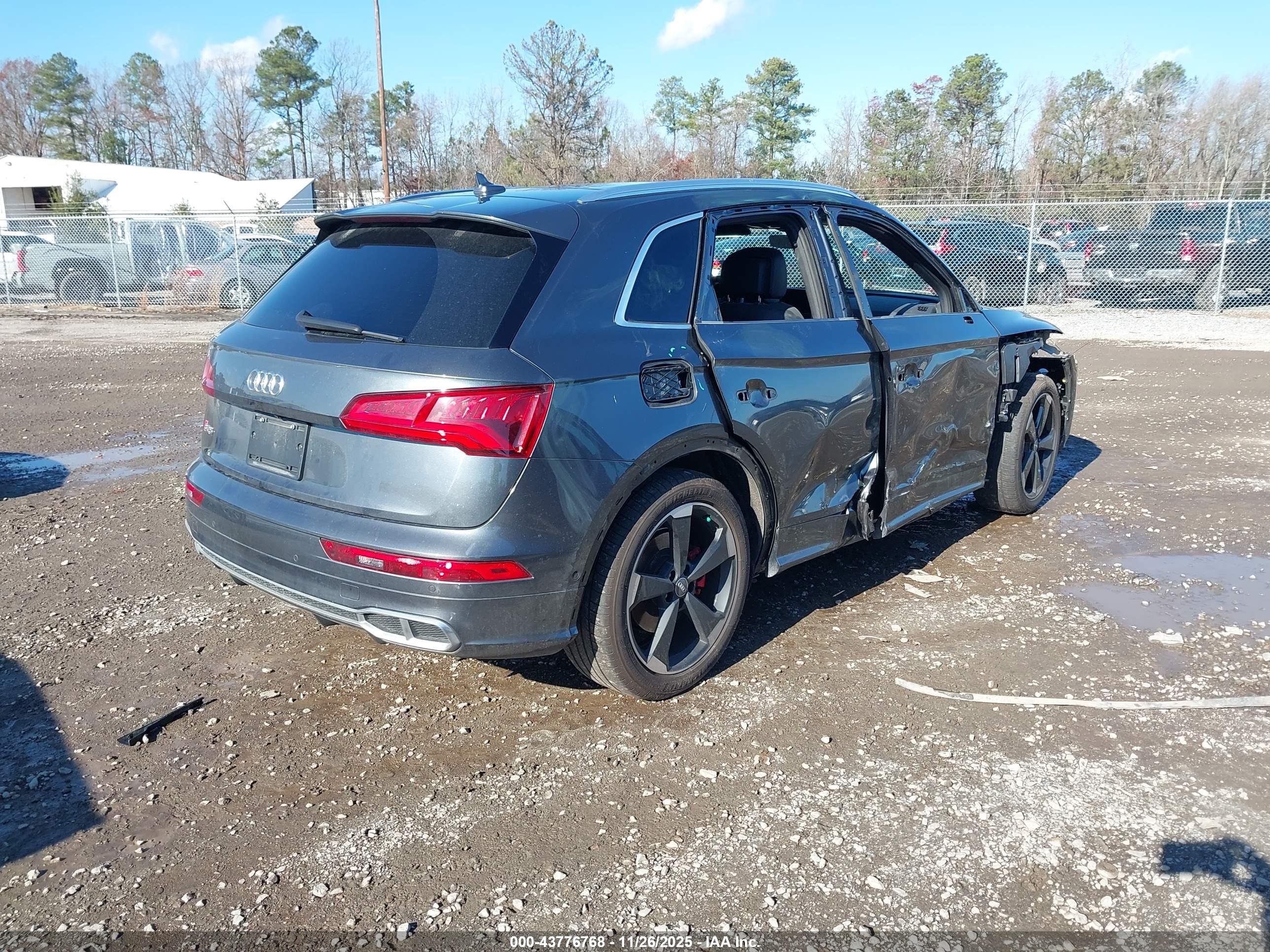 AUDI SQ5 image 4