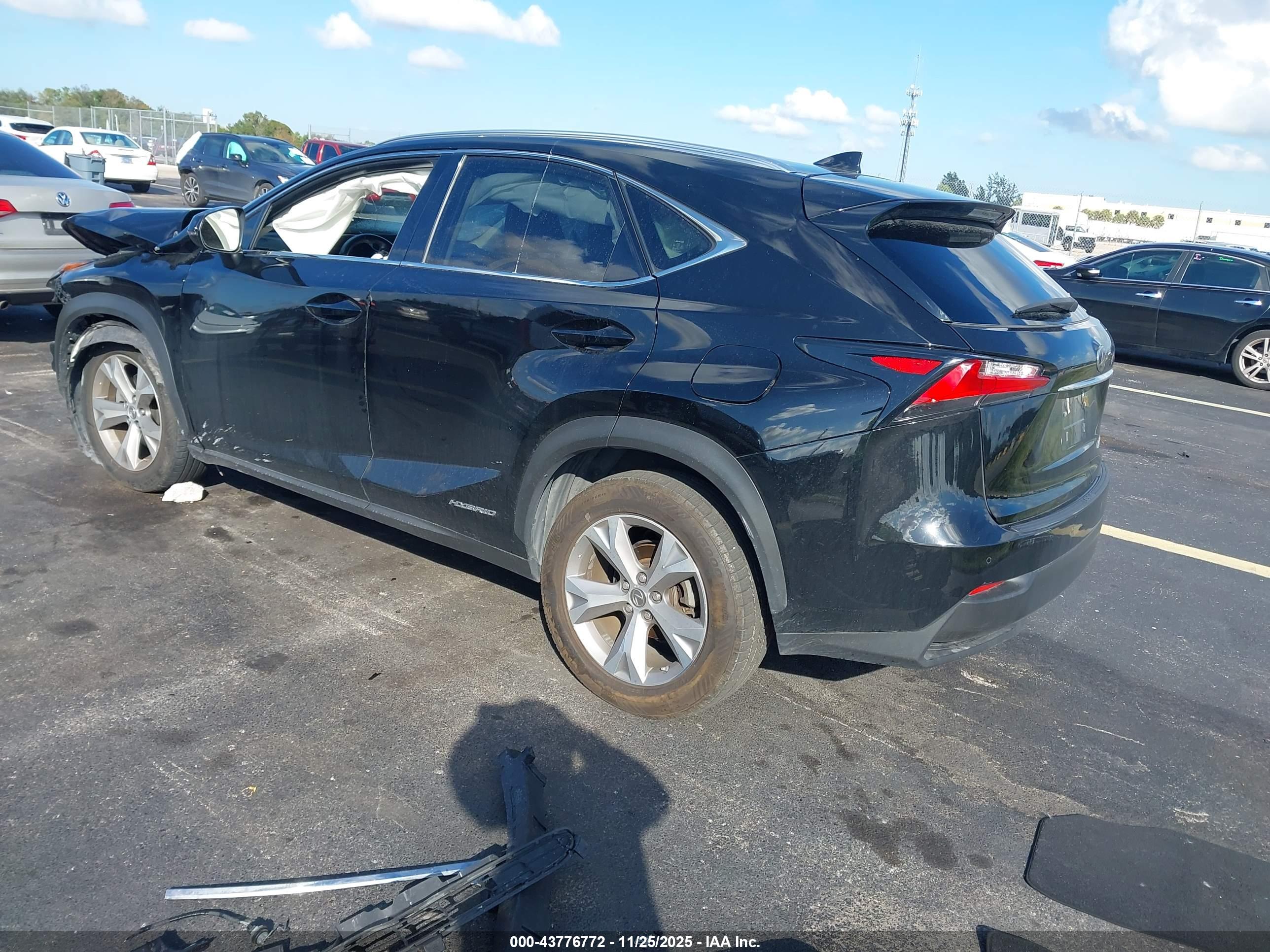 LEXUS NX image 3