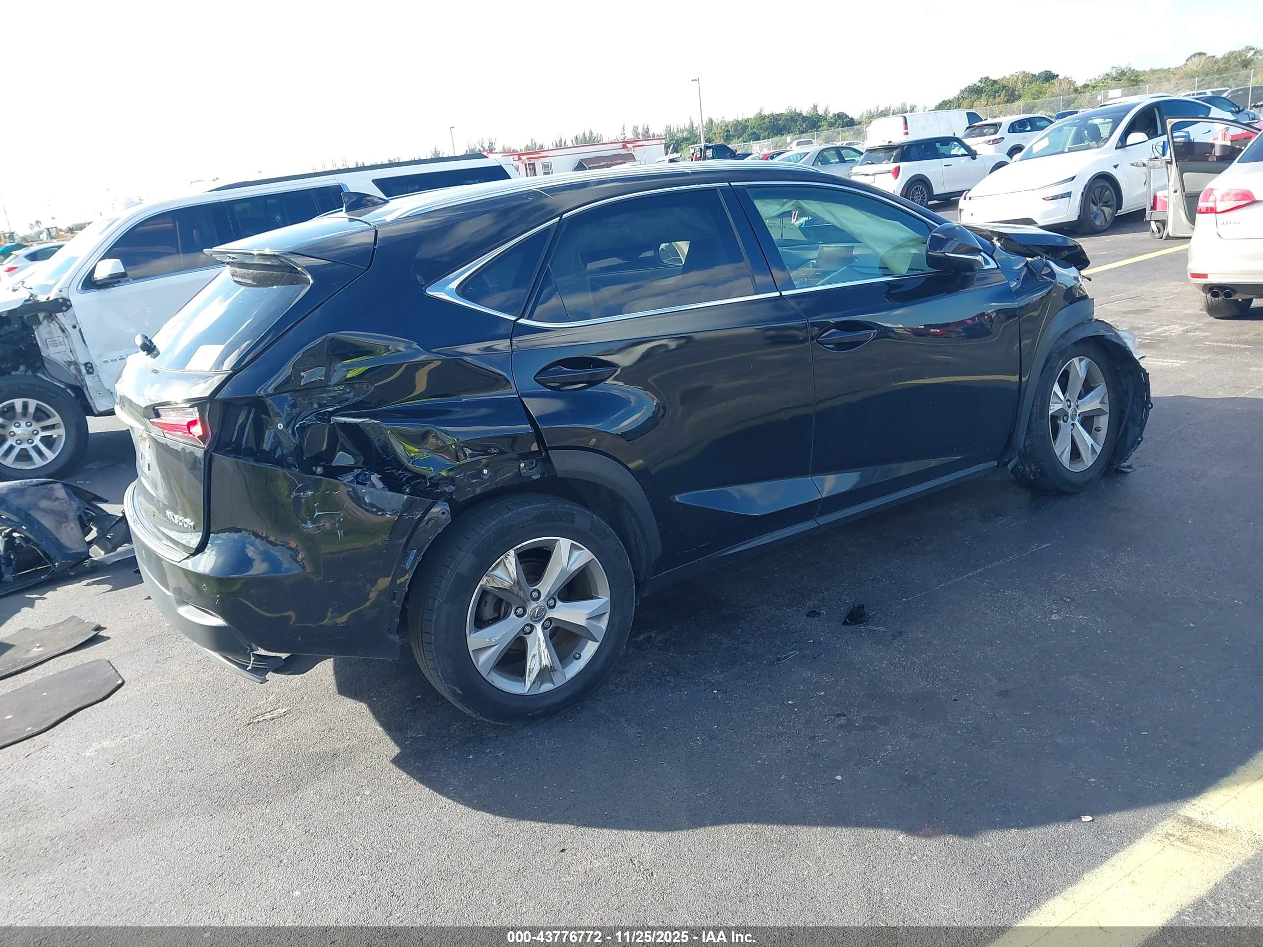 LEXUS NX image 4
