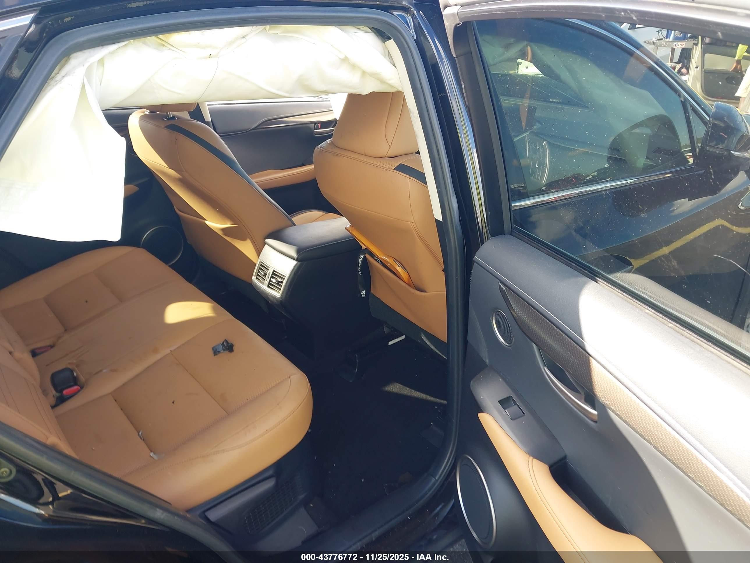 LEXUS NX image 8