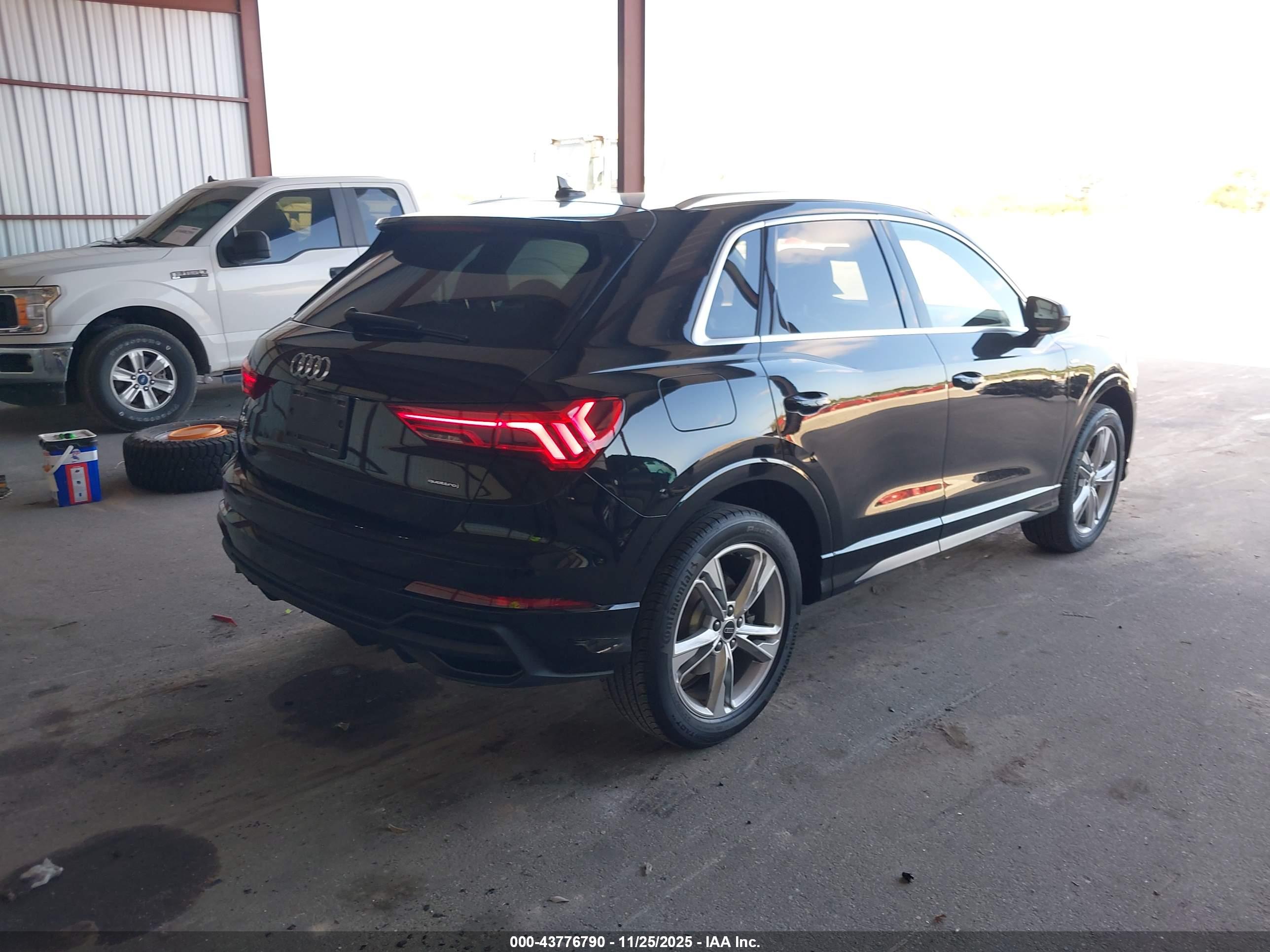 AUDI Q3 image 4
