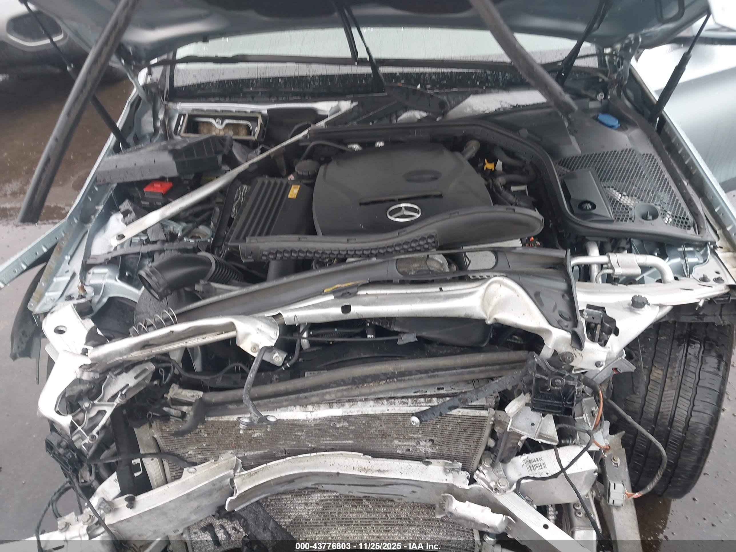 MERCEDES-BENZ C image 10