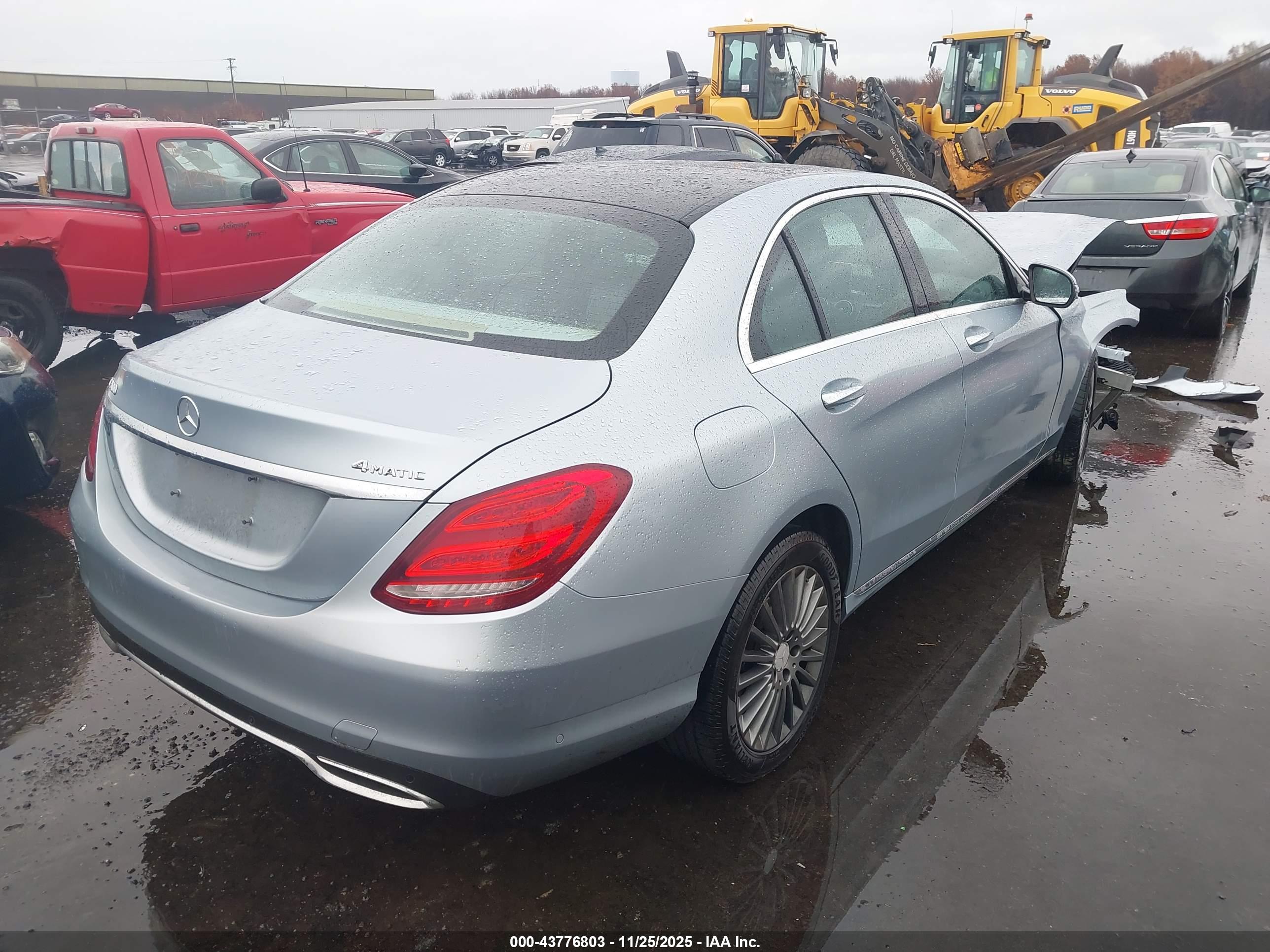 MERCEDES-BENZ C image 4