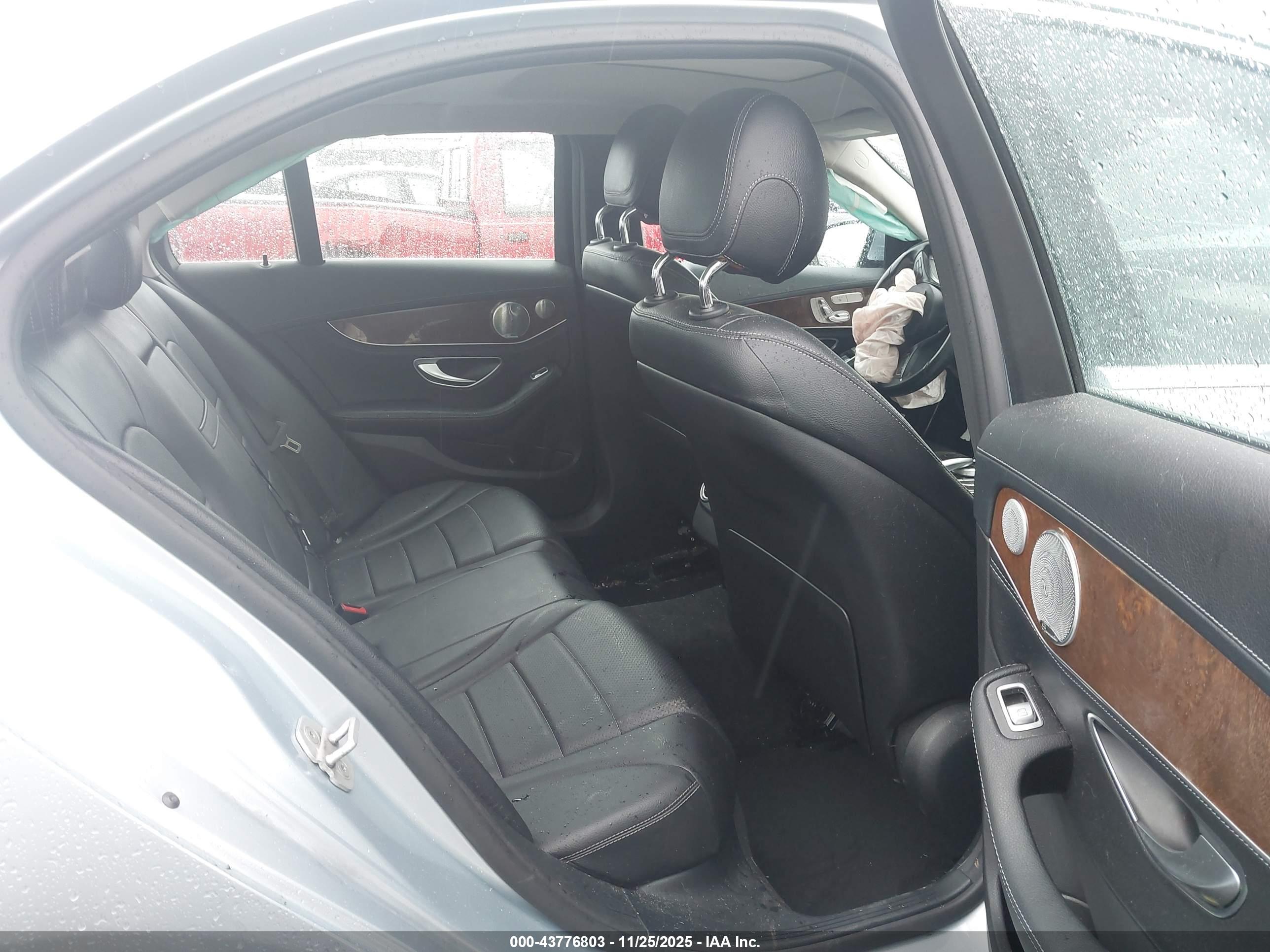 MERCEDES-BENZ C image 8