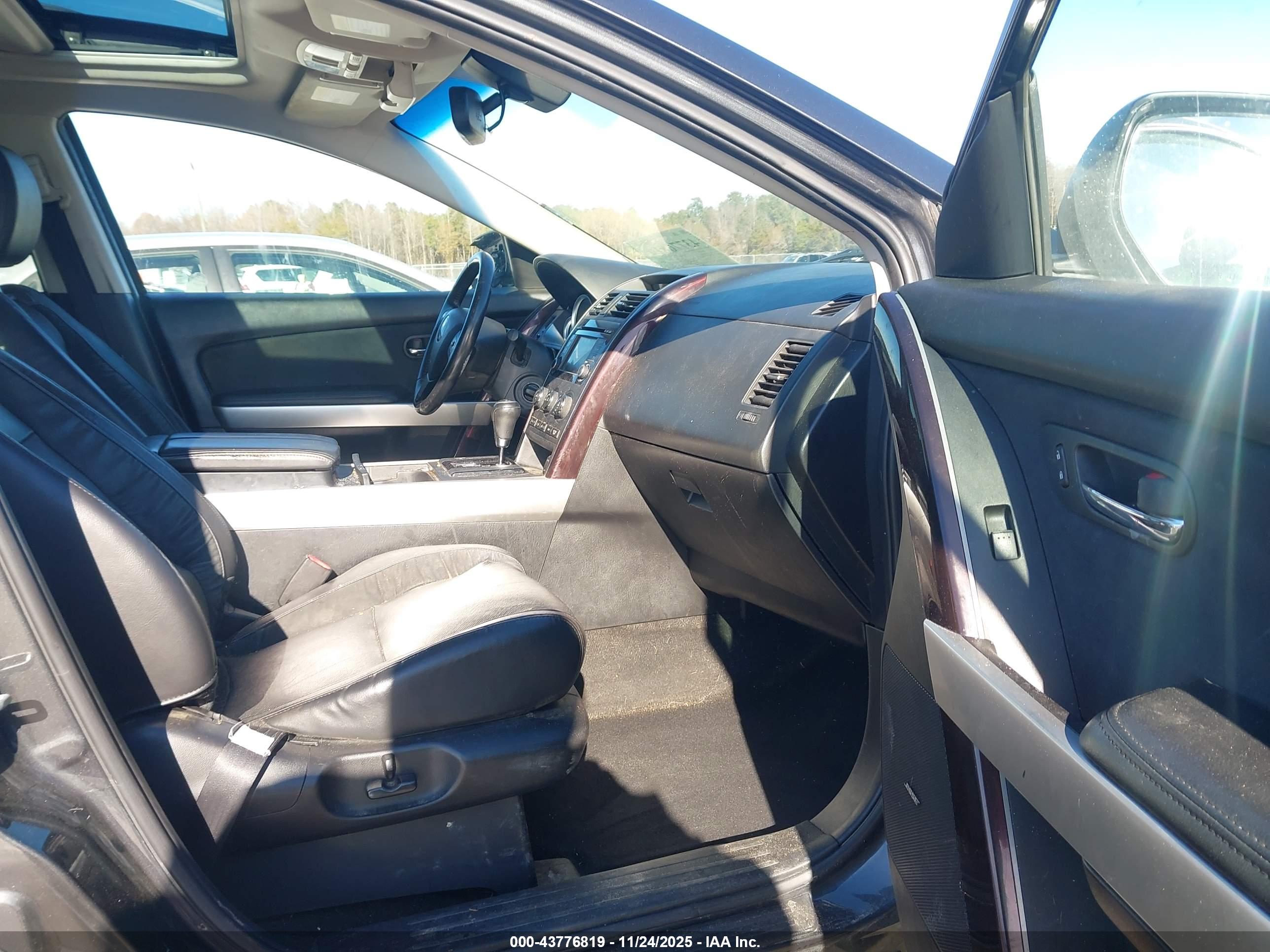 MAZDA CX-9 image 5