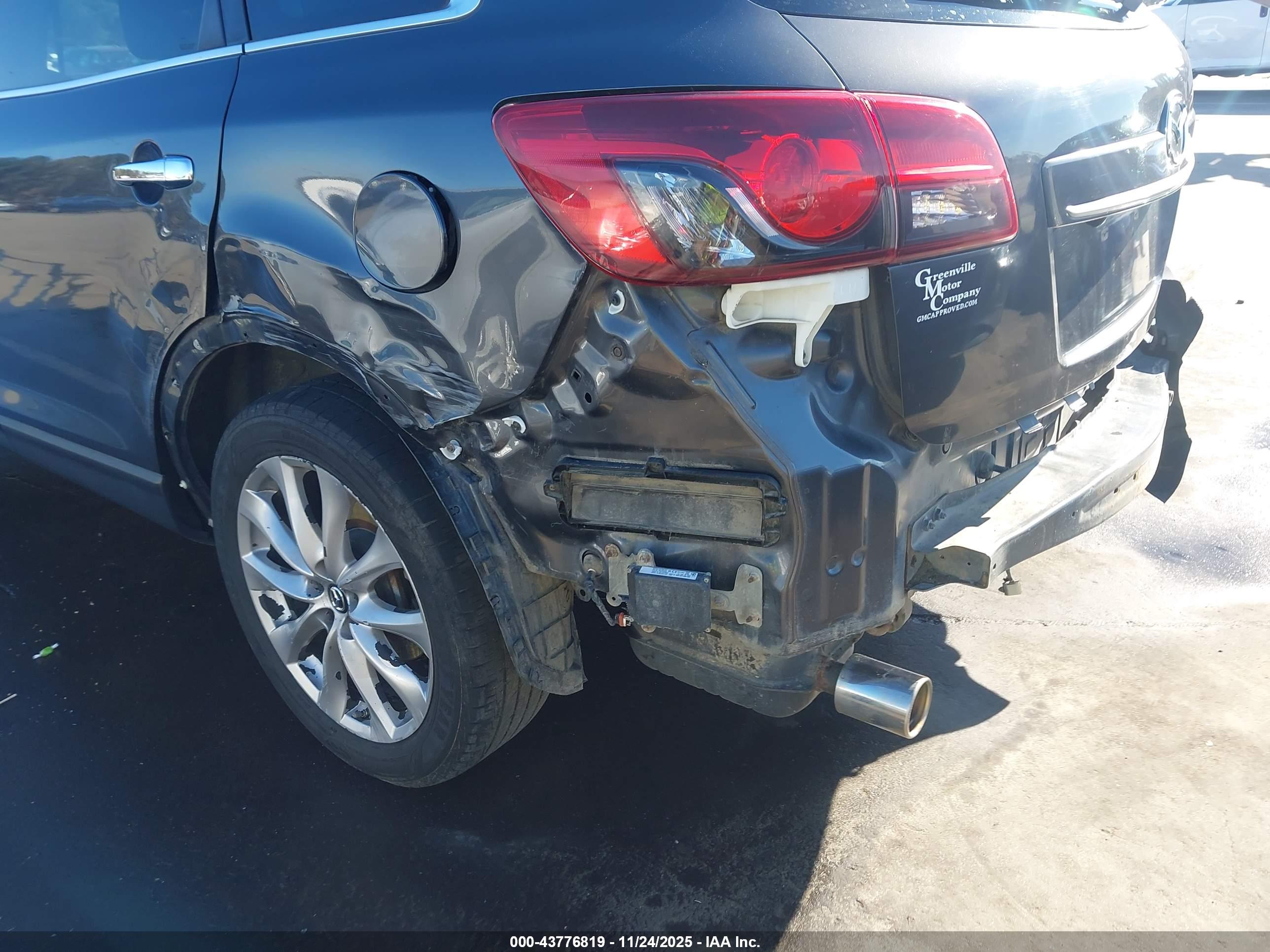 MAZDA CX-9 image 6