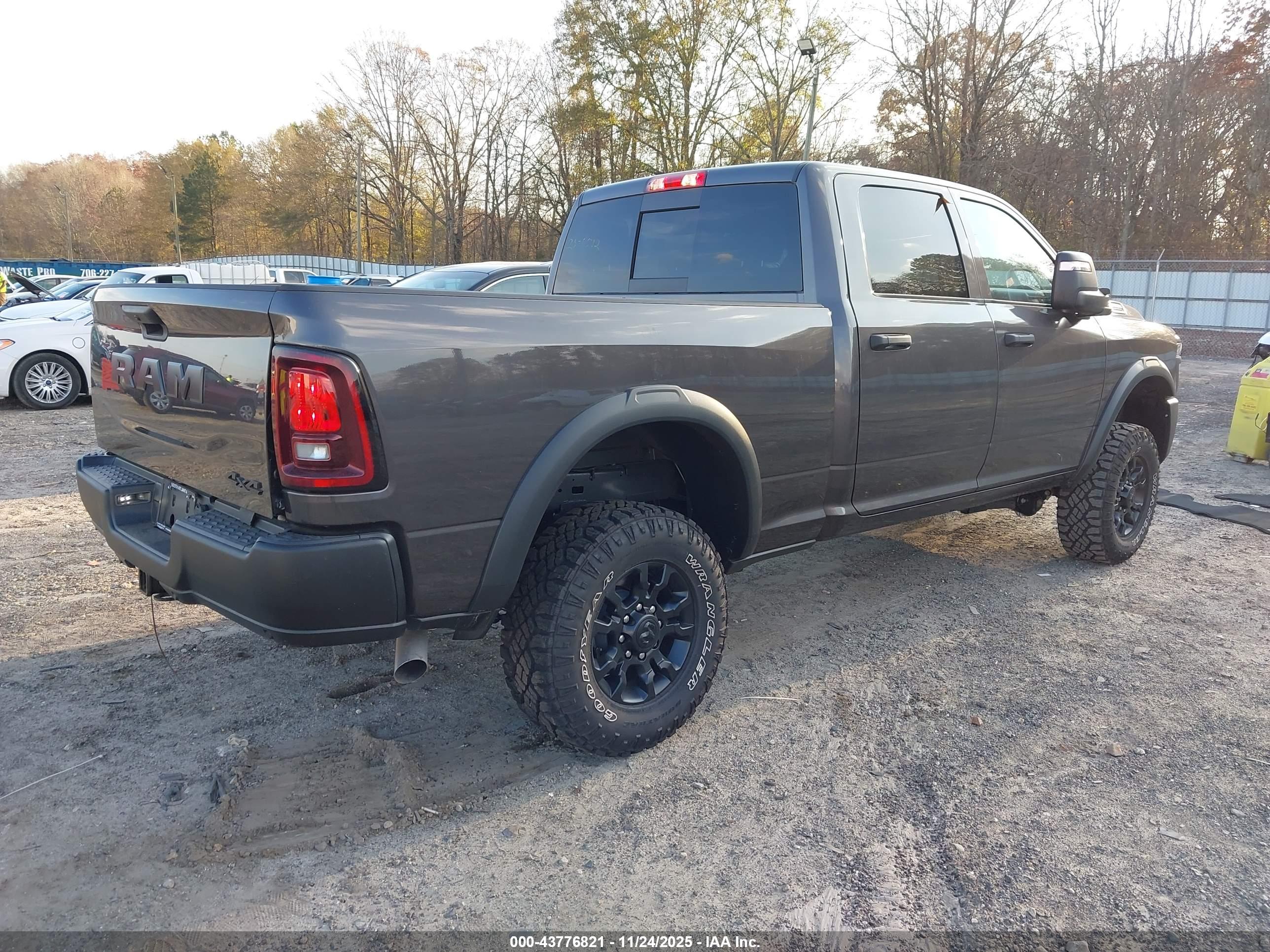 RAM 2500 image 4
