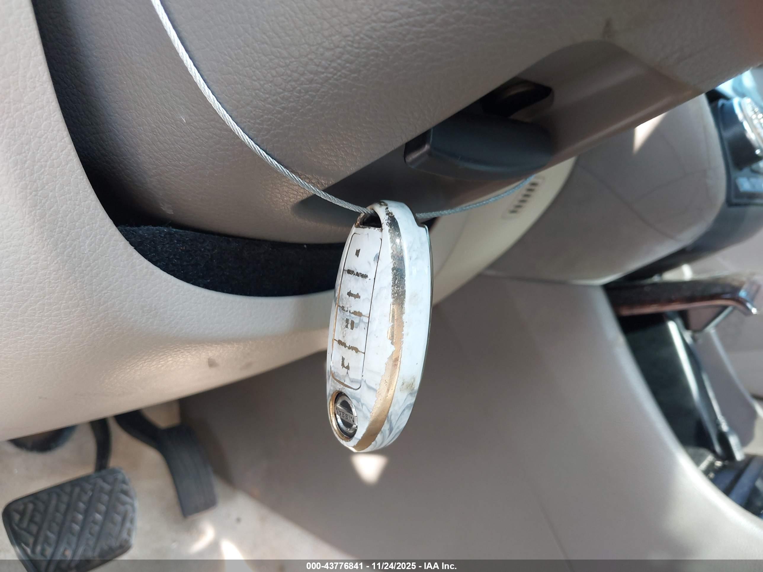 NISSAN ALTIMA image 11
