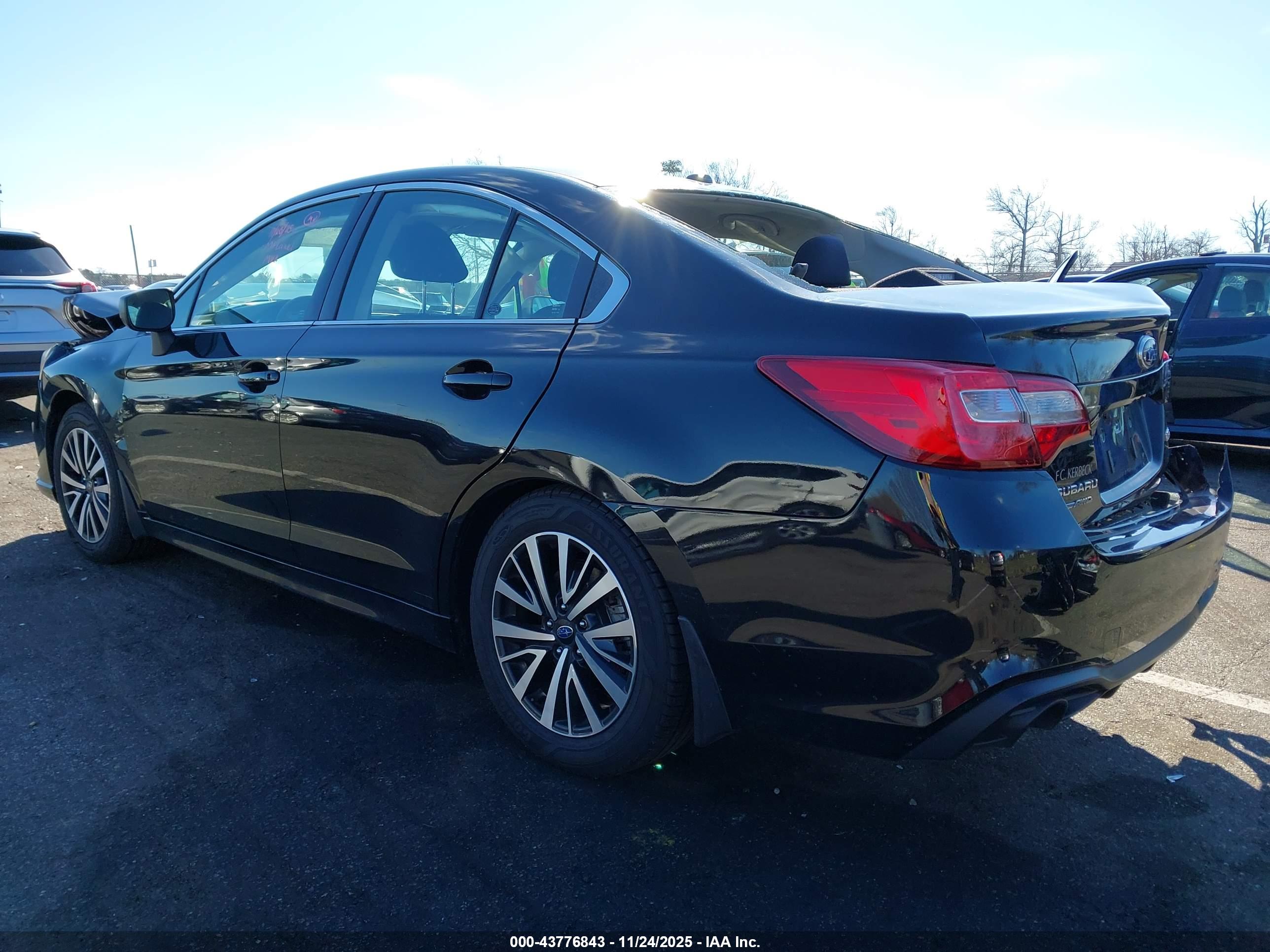 SUBARU LEGACY image 3
