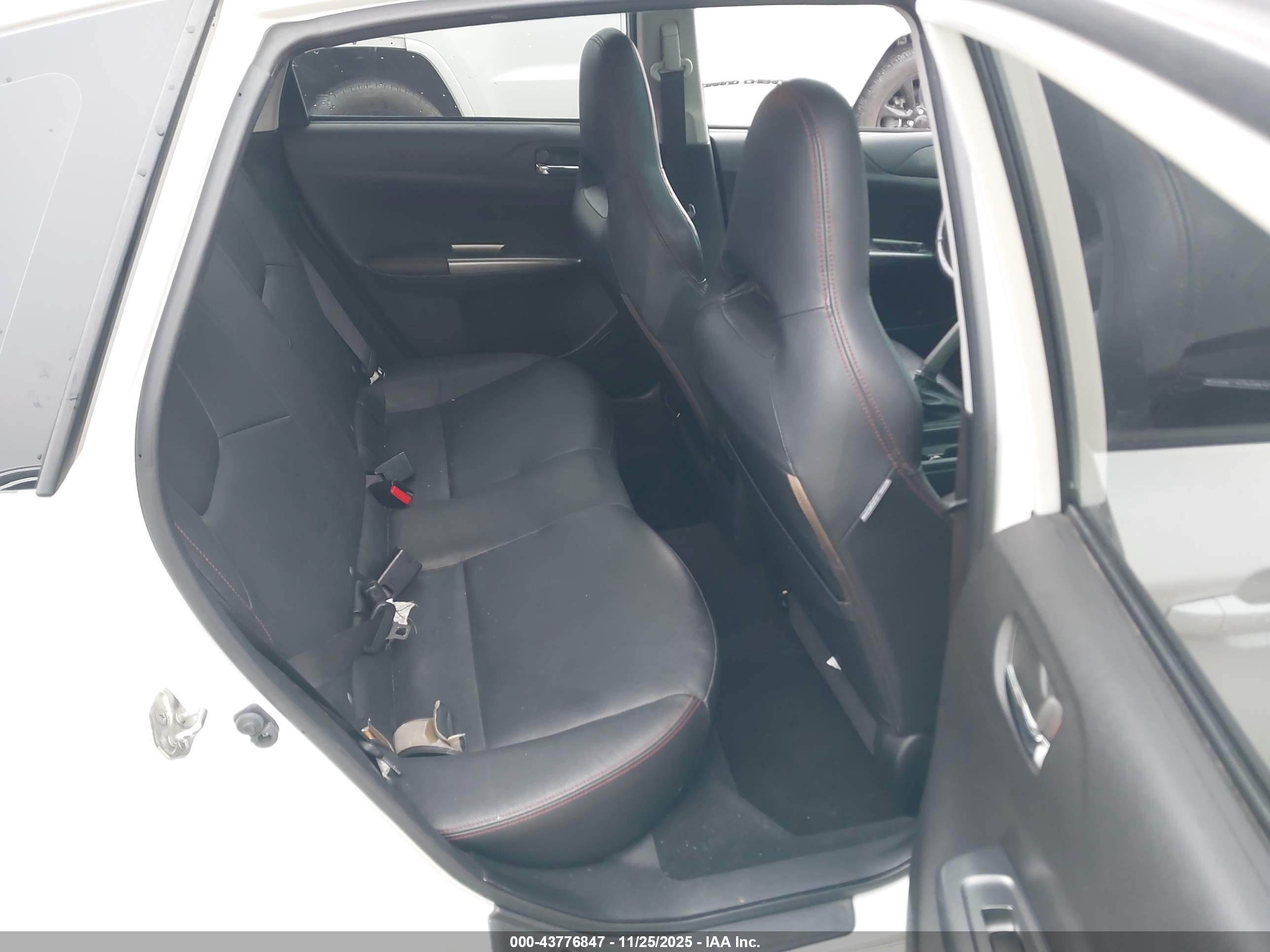 SUBARU IMPREZA image 8