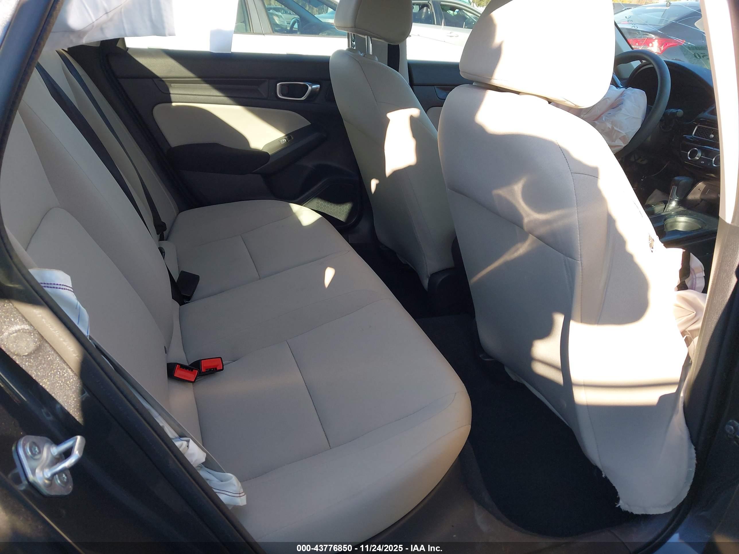 HONDA CIVIC image 8