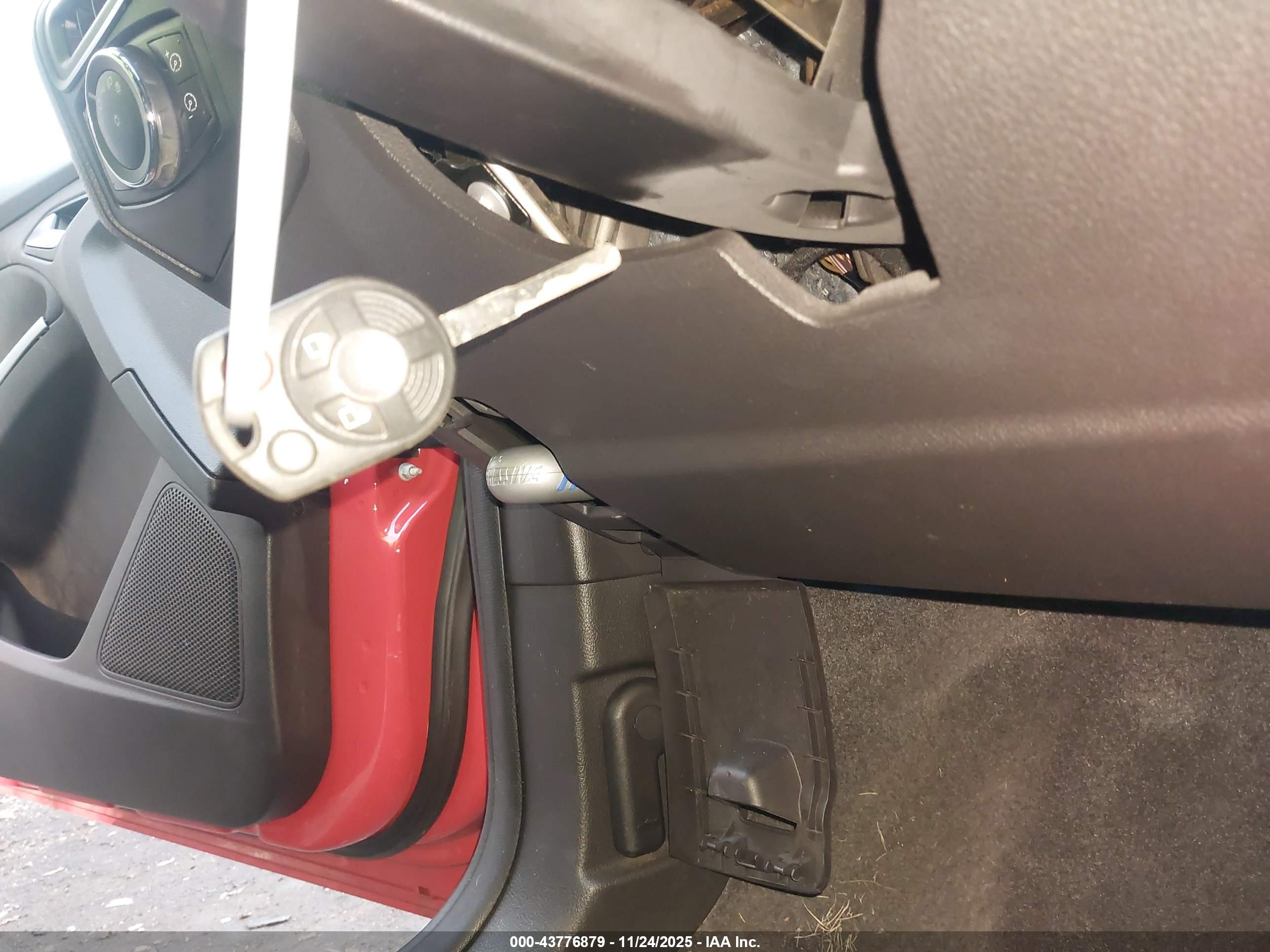 FORD FOCUS image 11