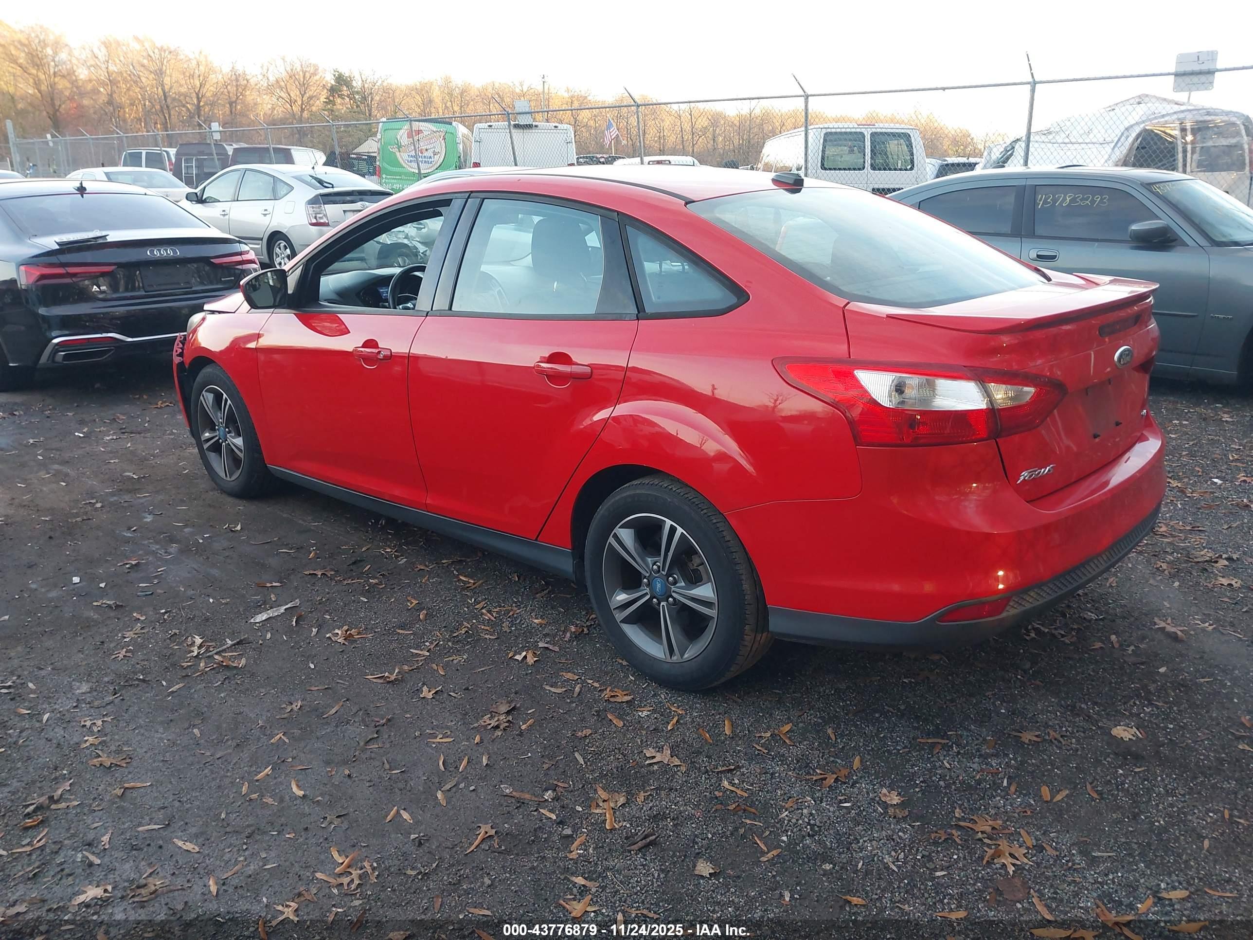 FORD FOCUS image 3