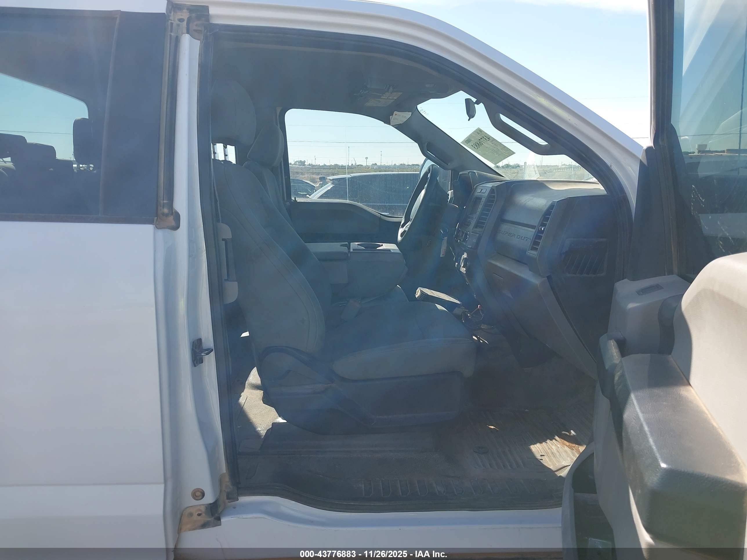 FORD F-250 image 5