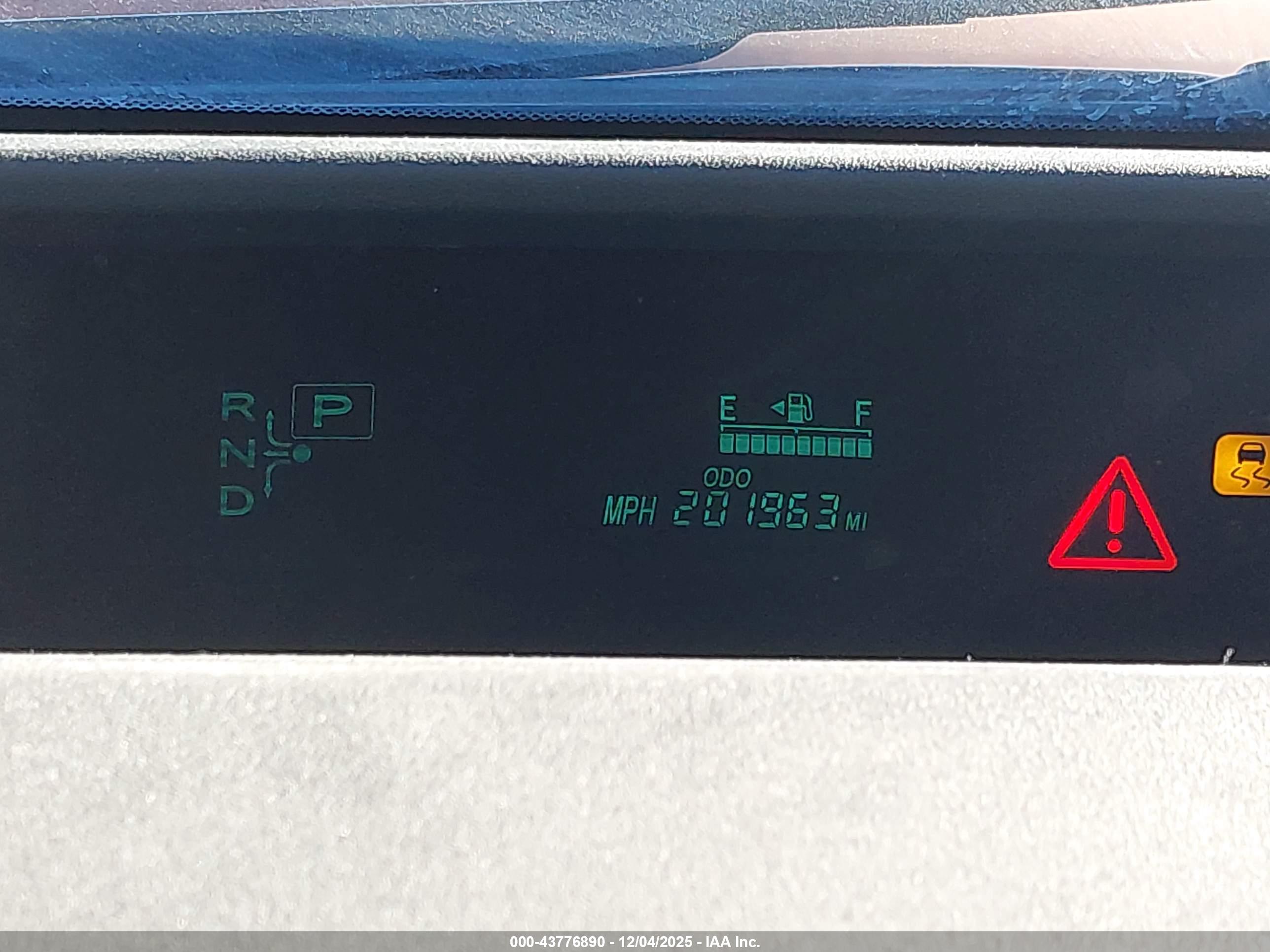 TOYOTA PRIUS image 7