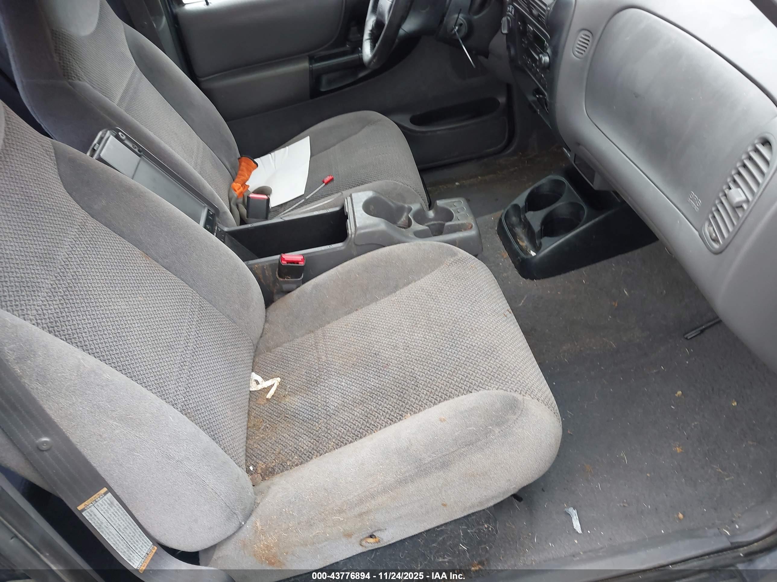 FORD RANGER image 5