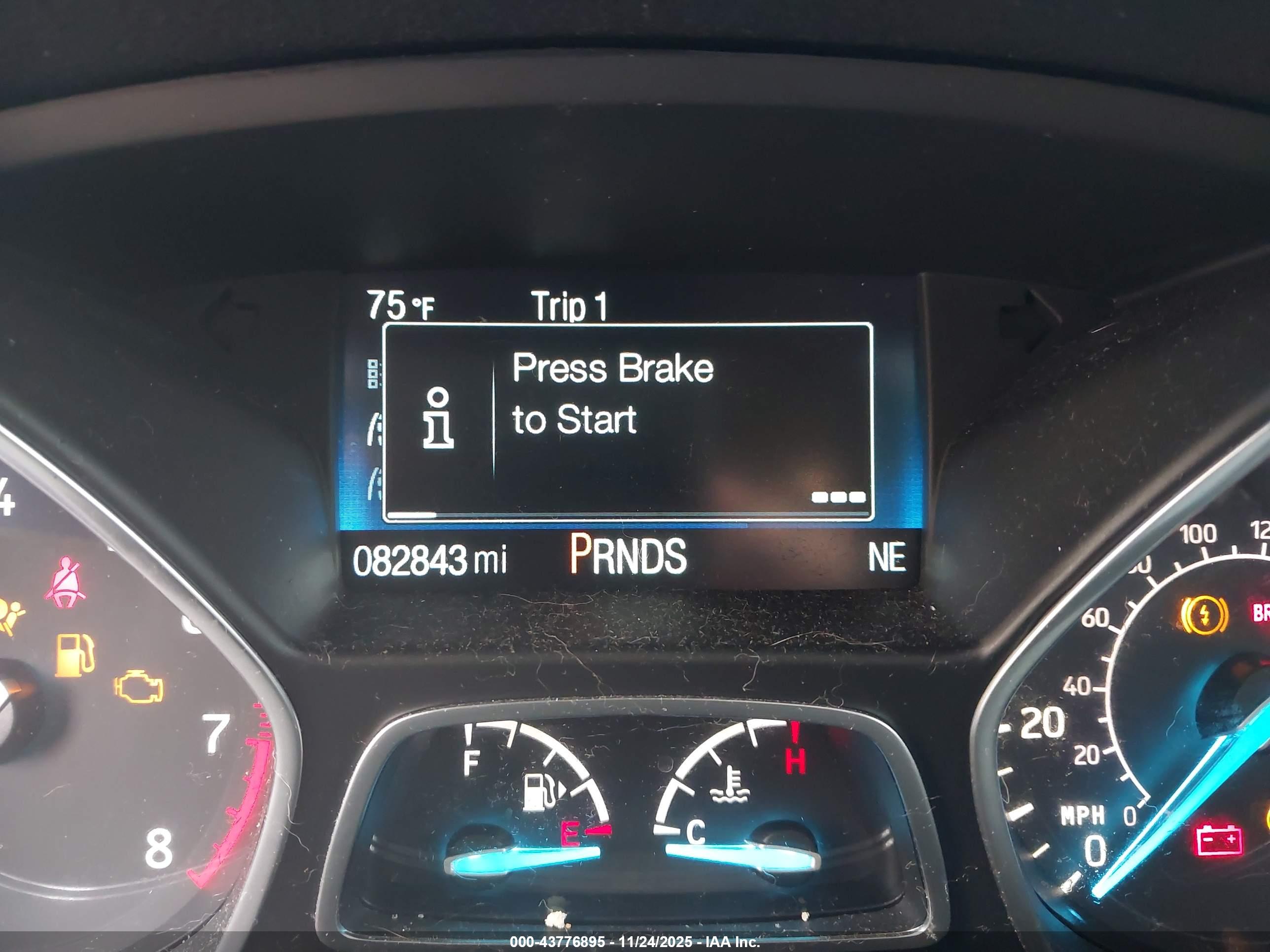 FORD ESCAPE image 7