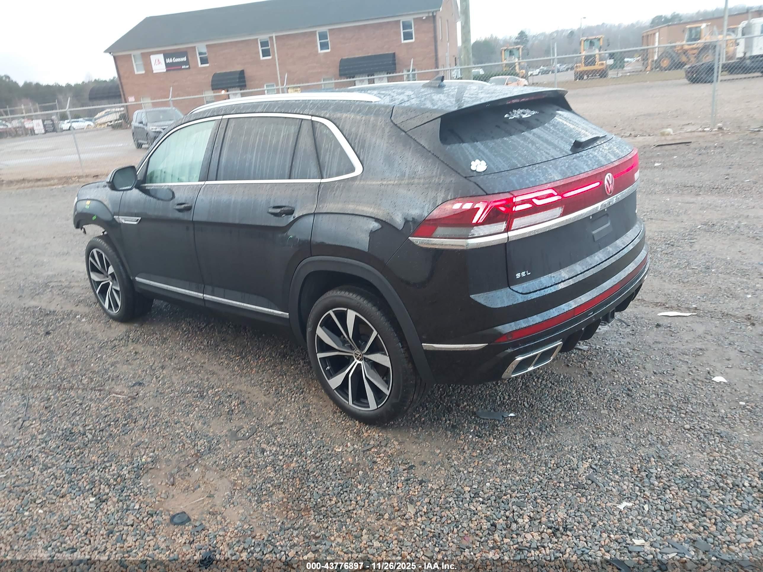 VOLKSWAGEN ATLAS image 3