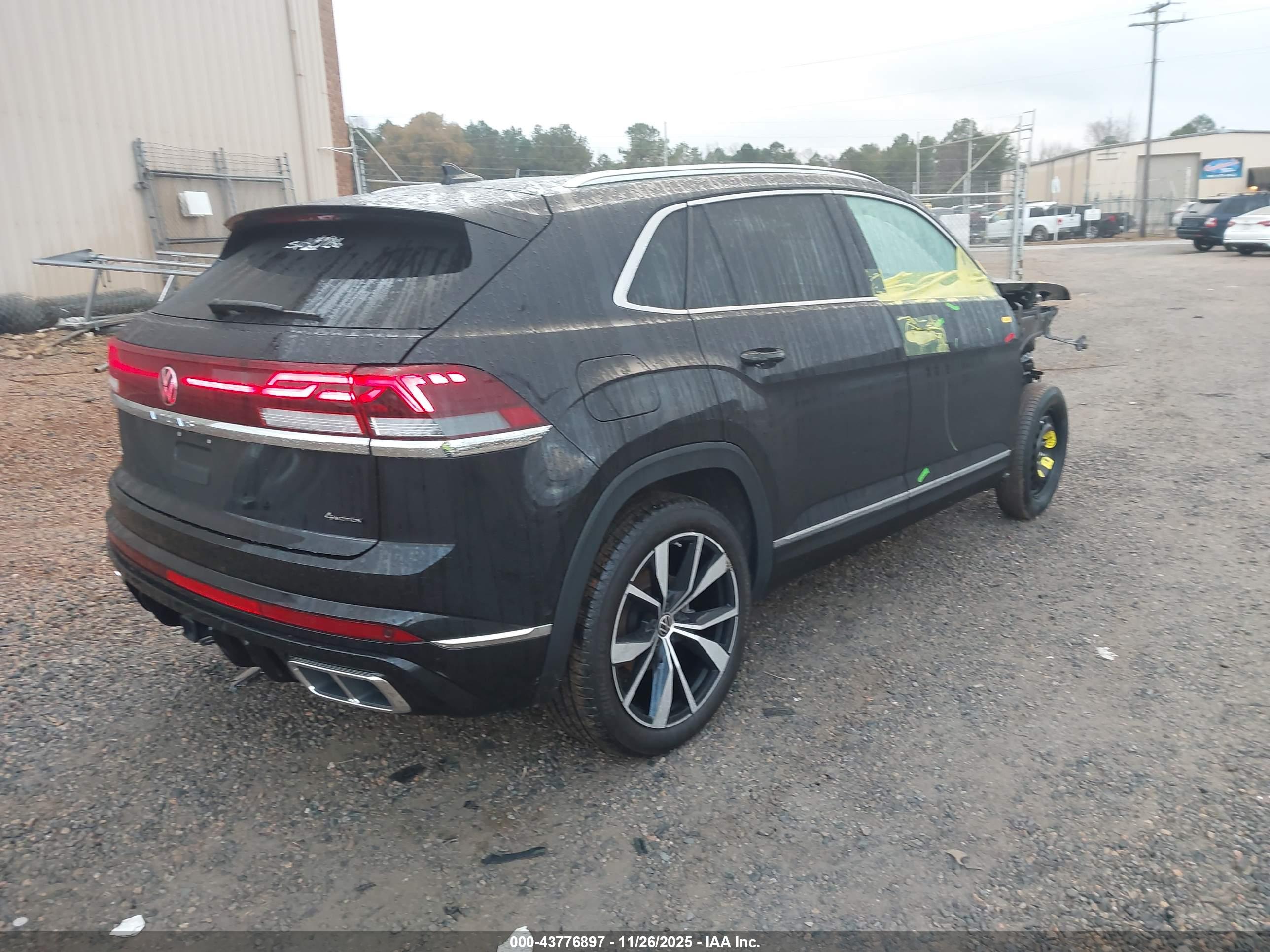 VOLKSWAGEN ATLAS image 4