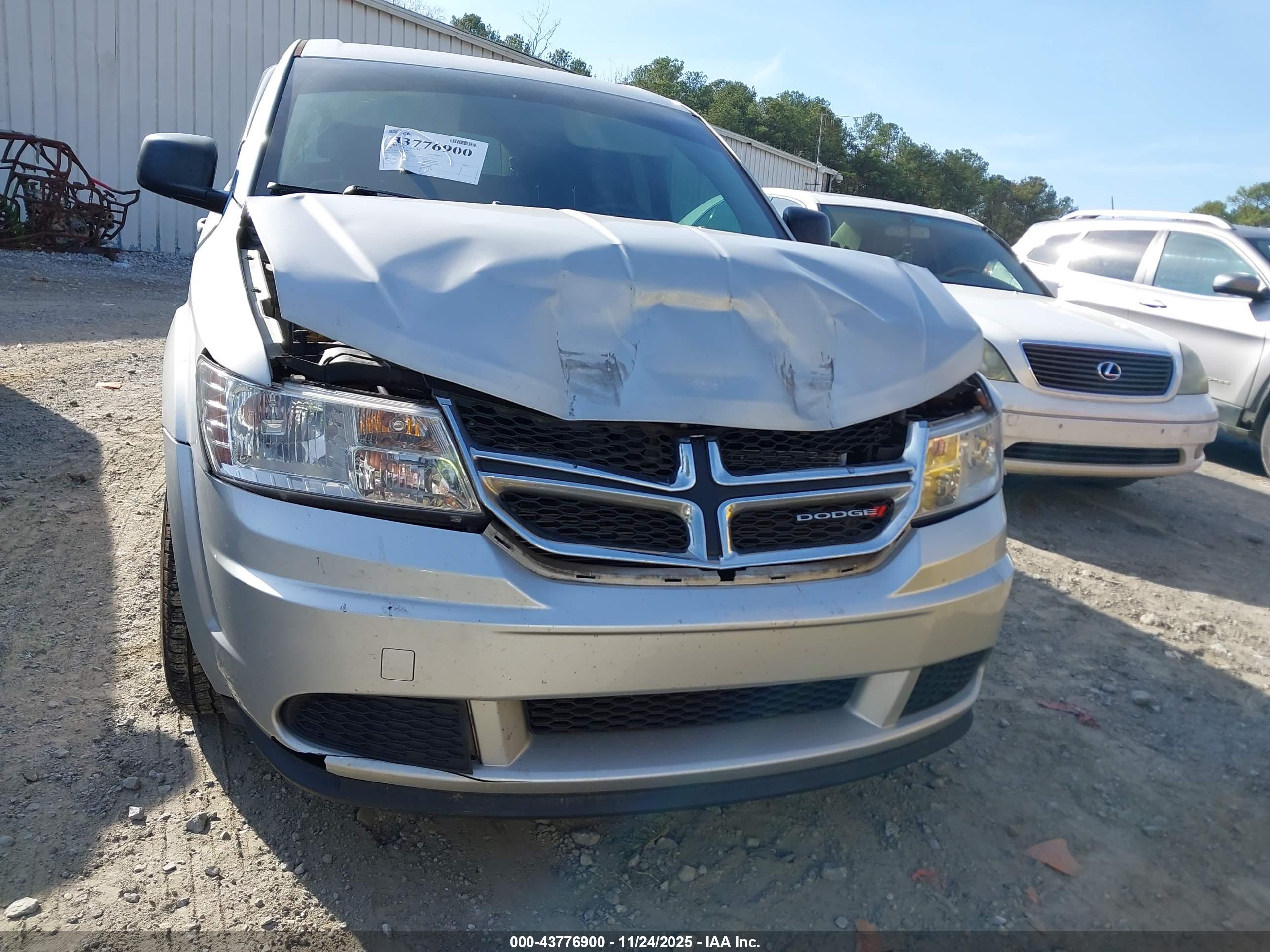 DODGE JOURNEY image 6