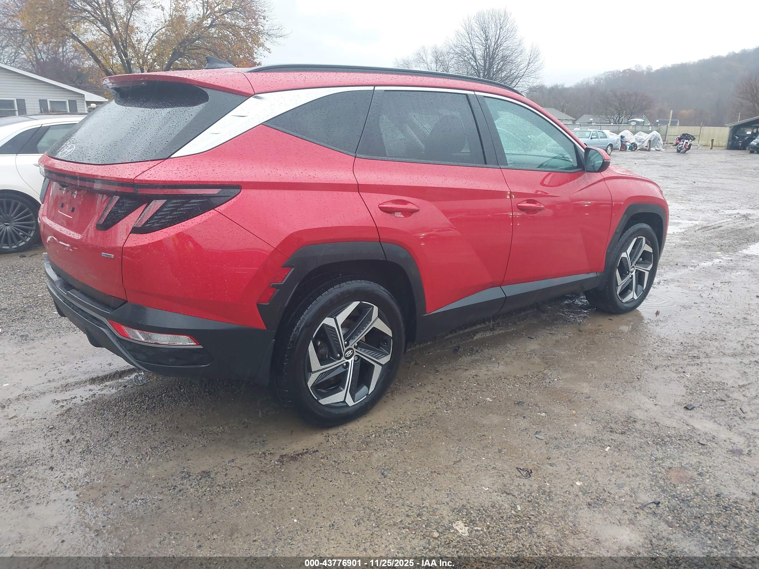 HYUNDAI TUCSON image 4