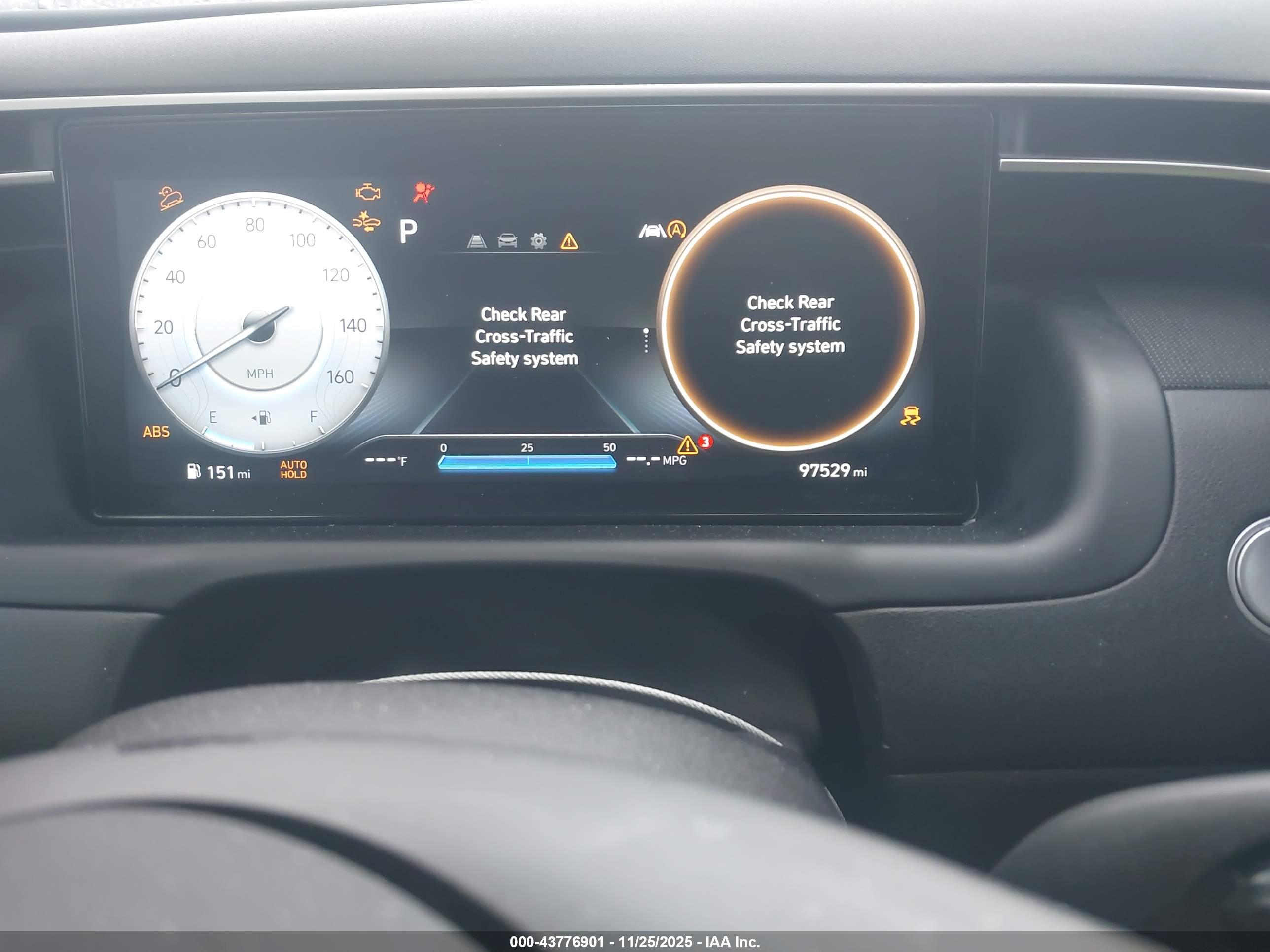 HYUNDAI TUCSON image 7