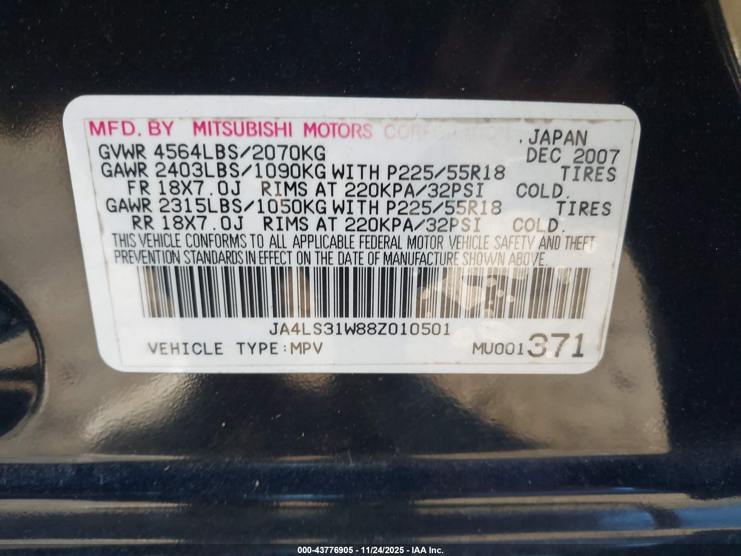MITSUBISHI OUTLANDER image 9