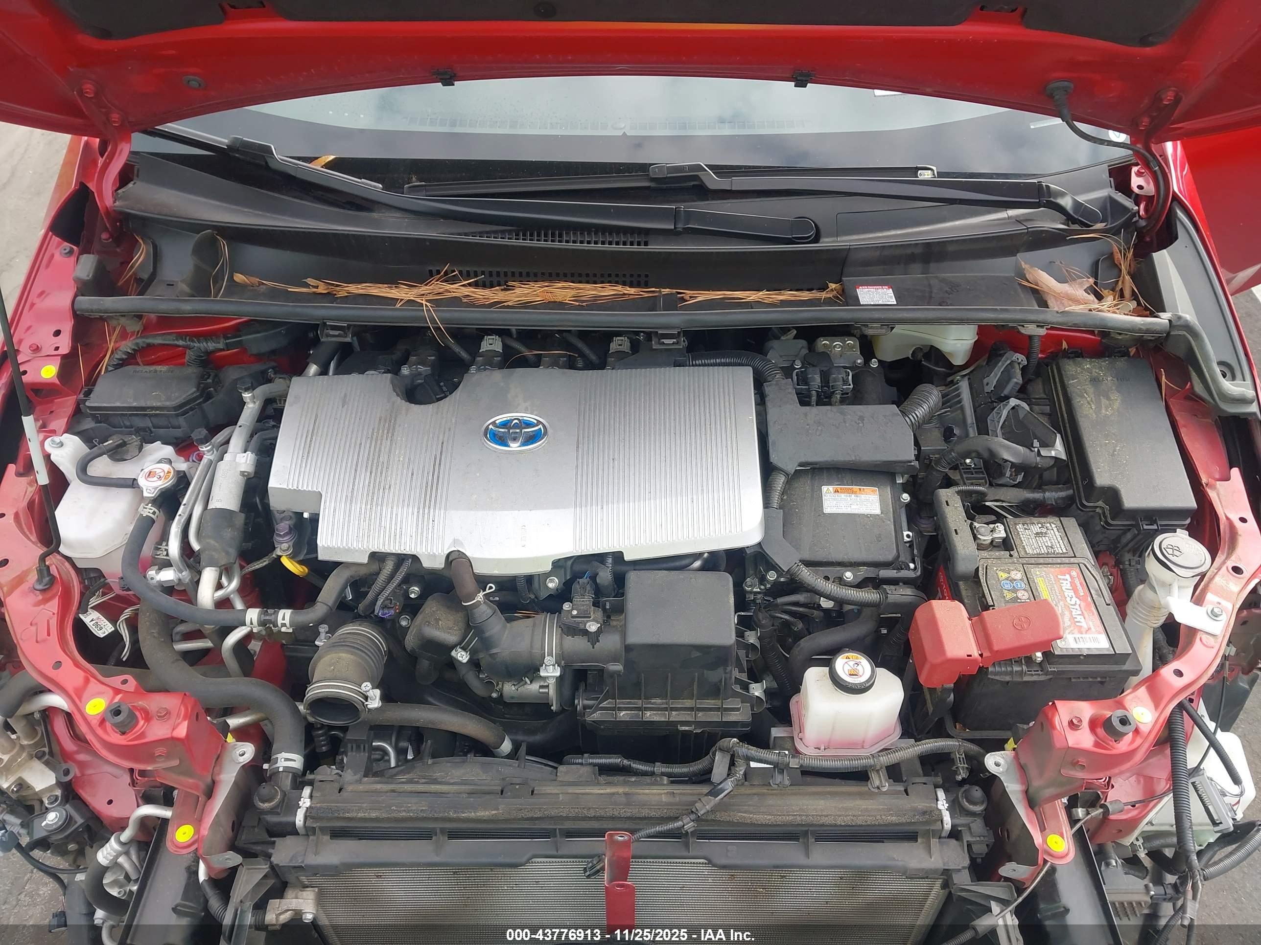 TOYOTA PRIUS image 10