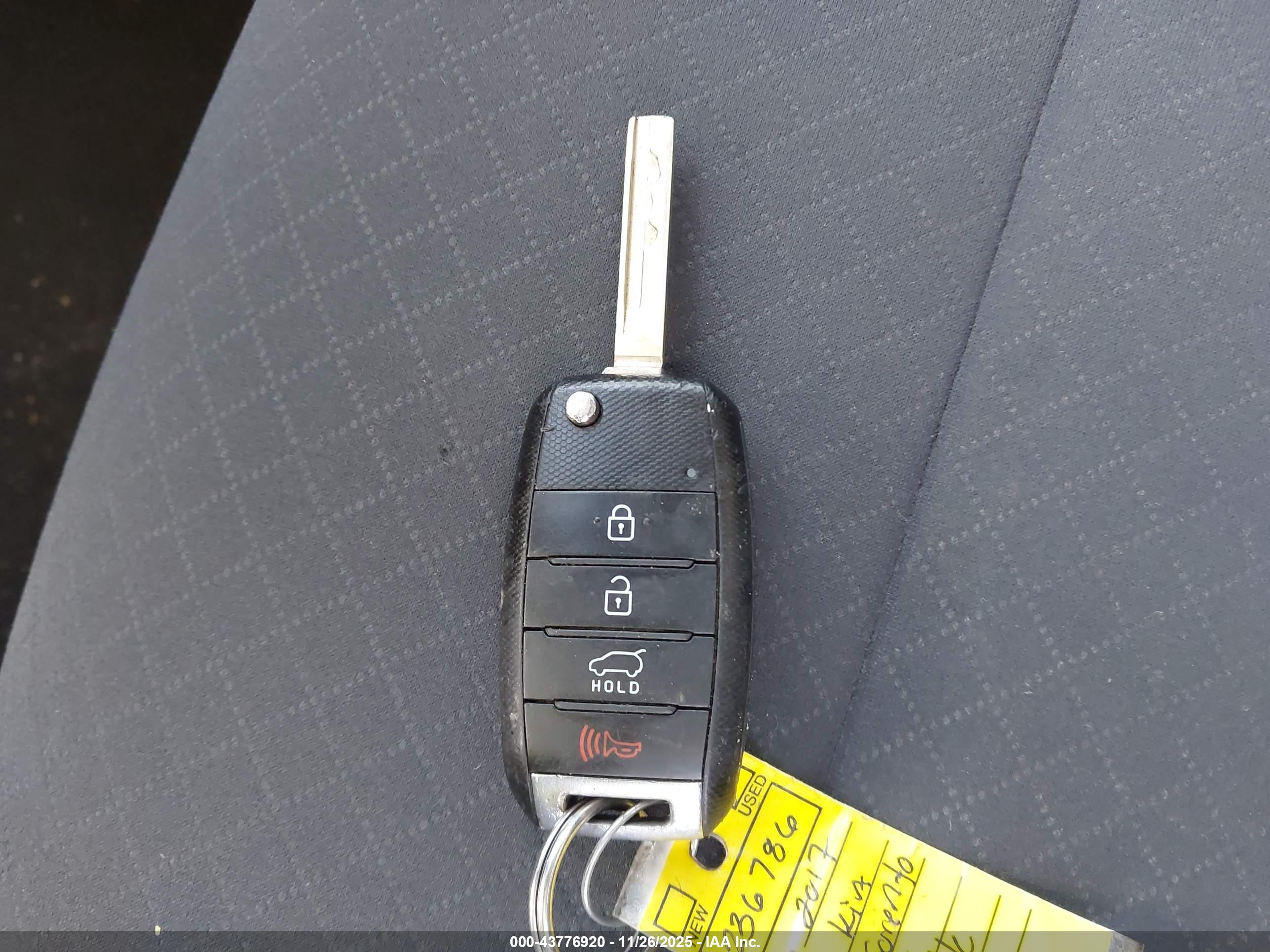 KIA SORENTO image 11