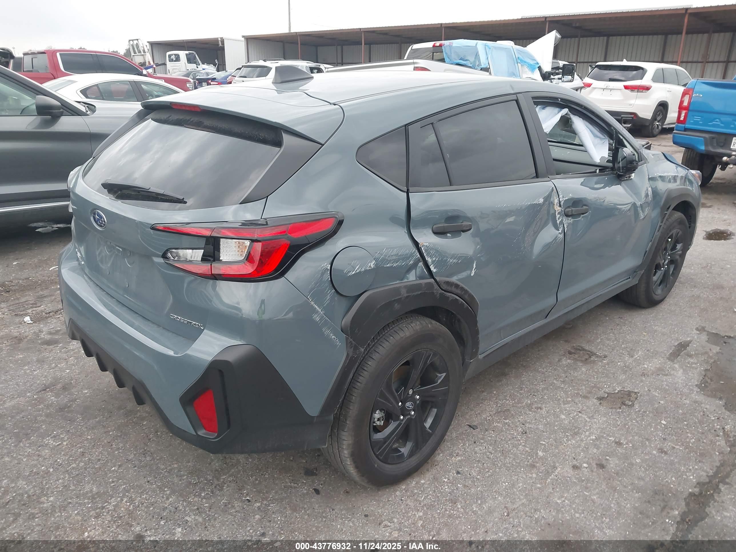 SUBARU CROSSTREK image 4