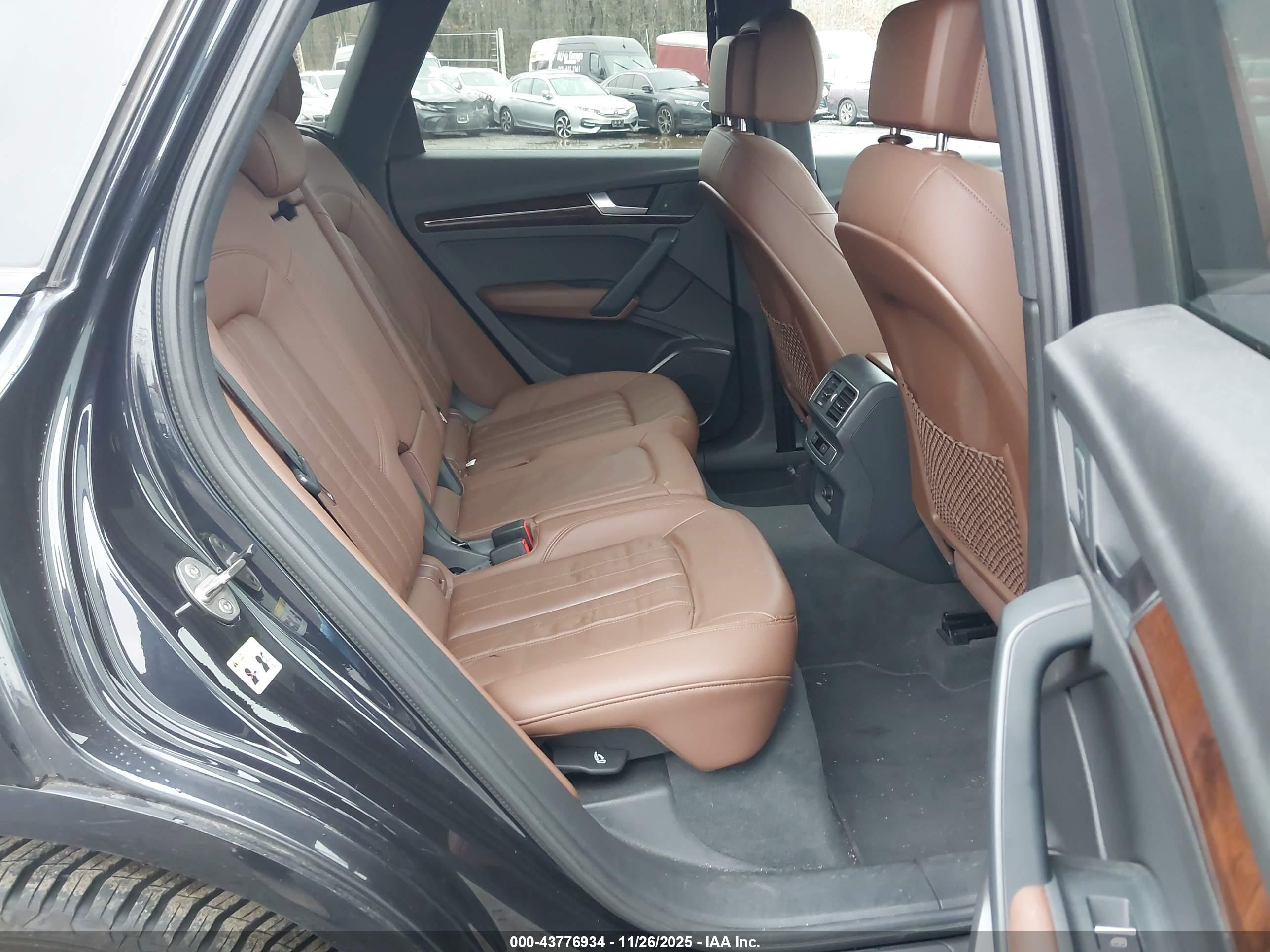 AUDI Q5 image 8