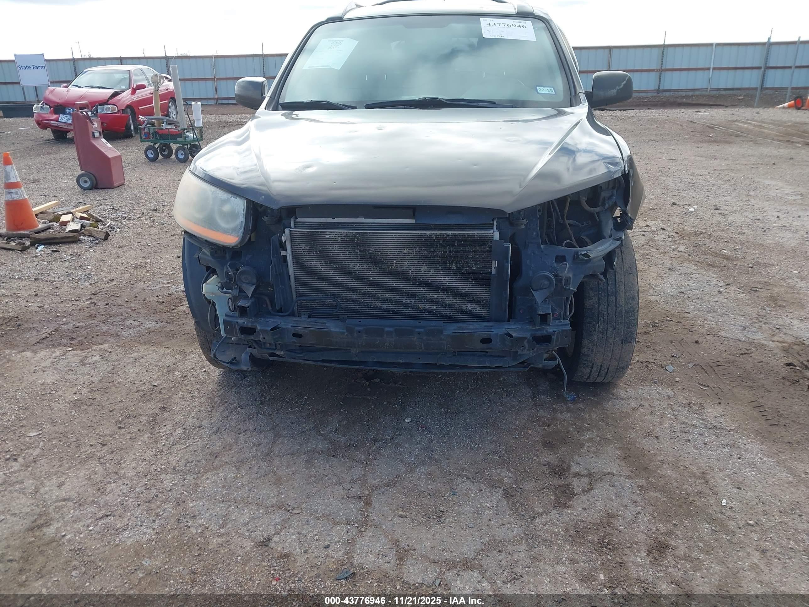 HYUNDAI SANTA image 6