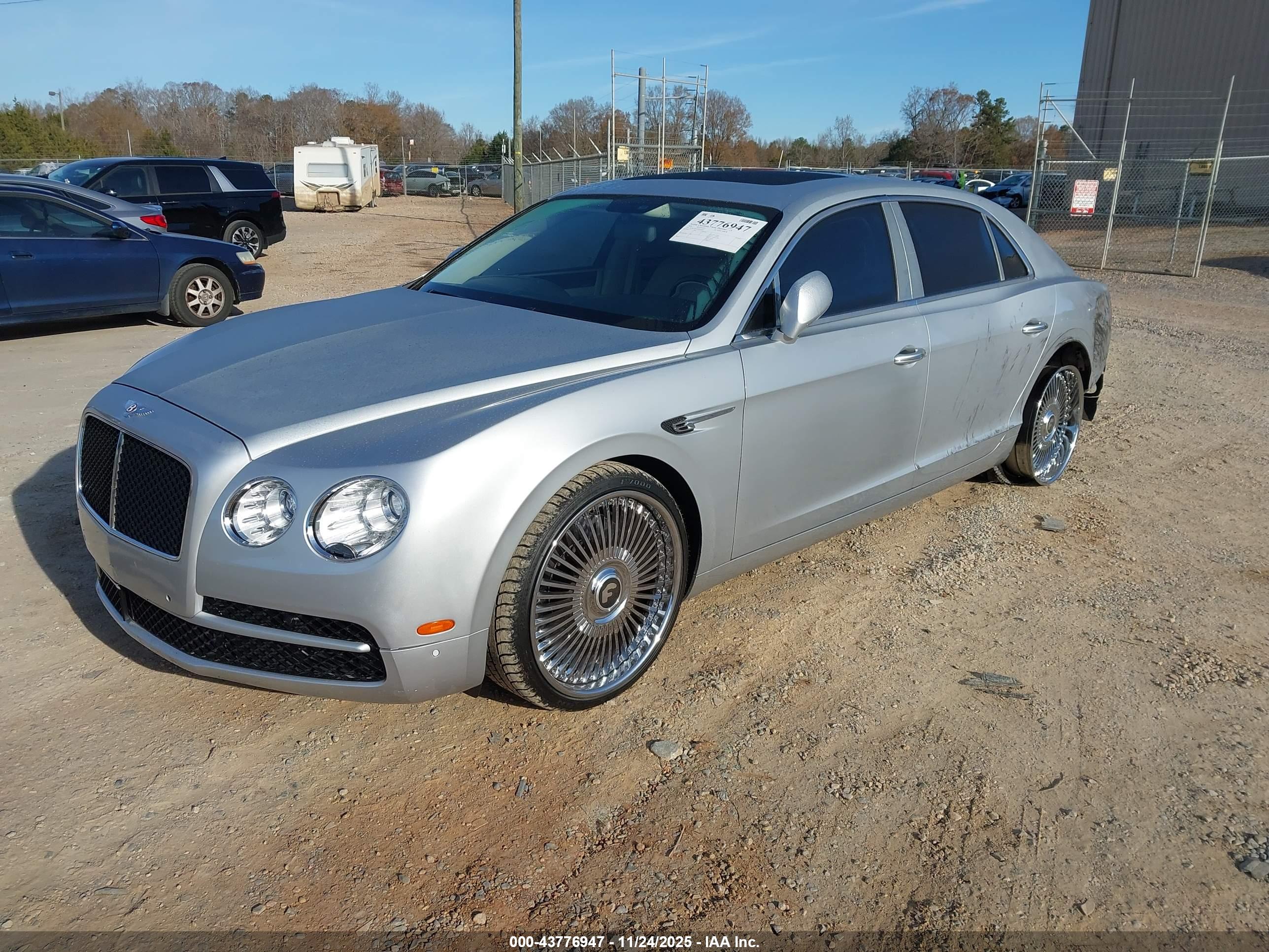 BENTLEY FLYING image 2