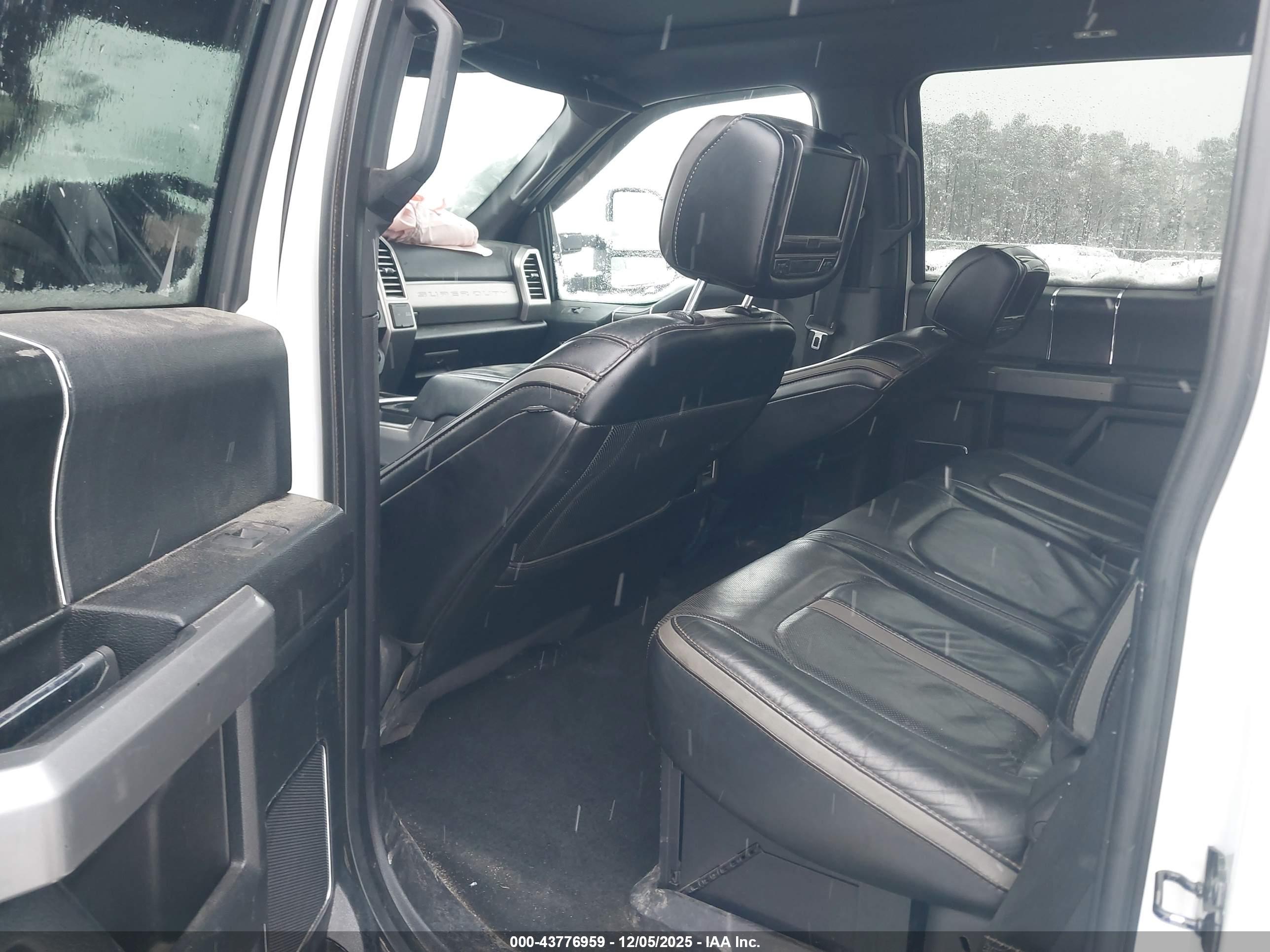 FORD SUPER image 8