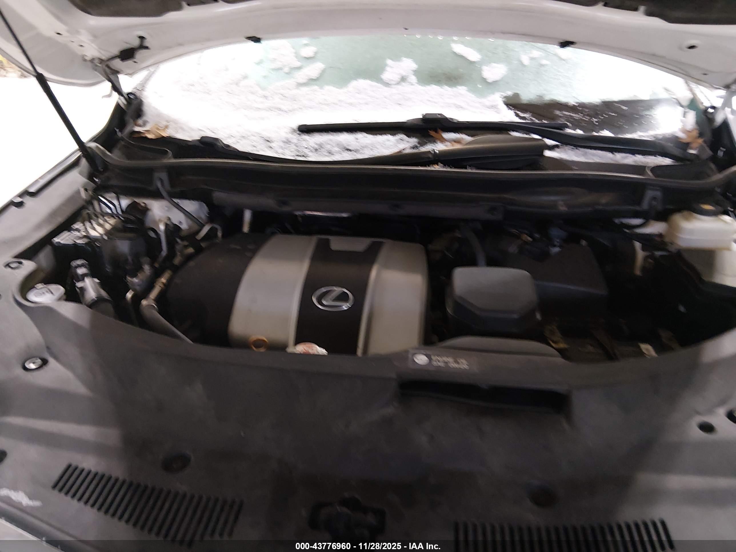 LEXUS RX image 10