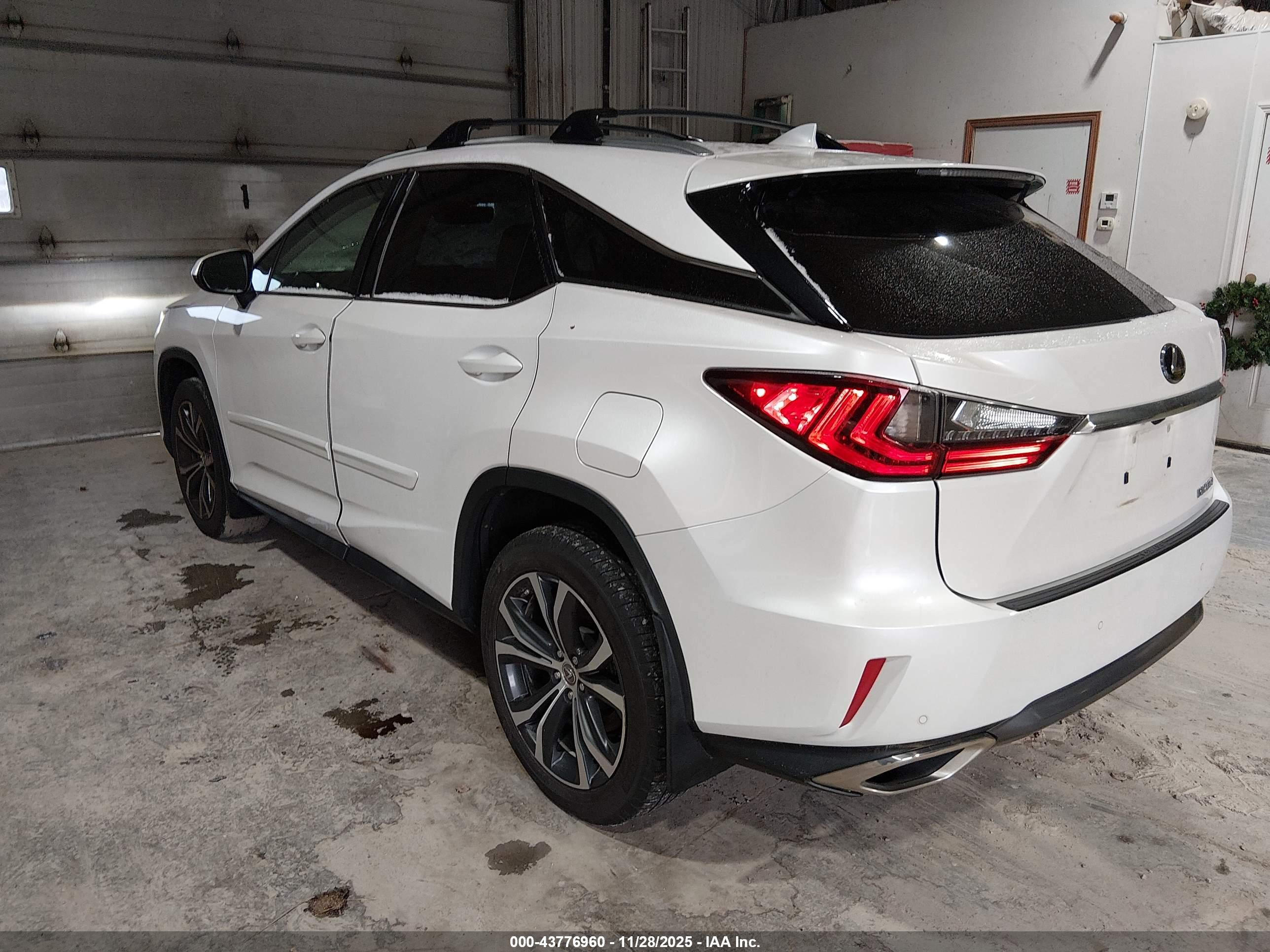 LEXUS RX image 3